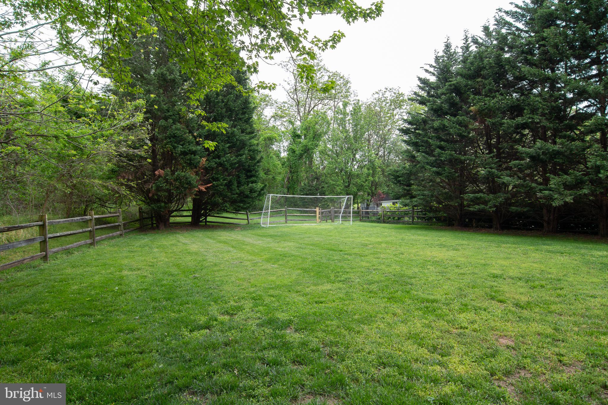 WAVERLY WOODS - Residential