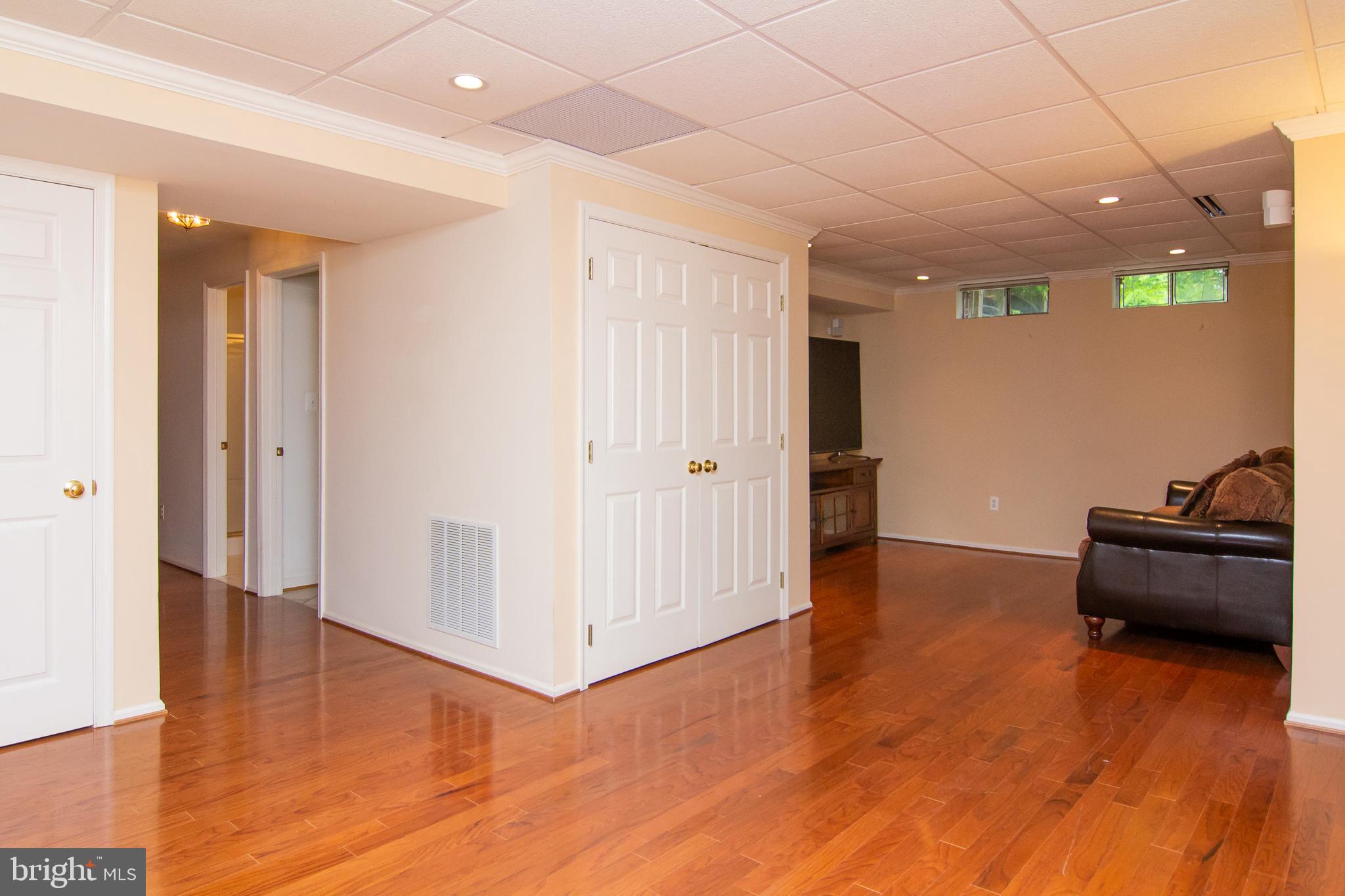 WAVERLY WOODS - Residential