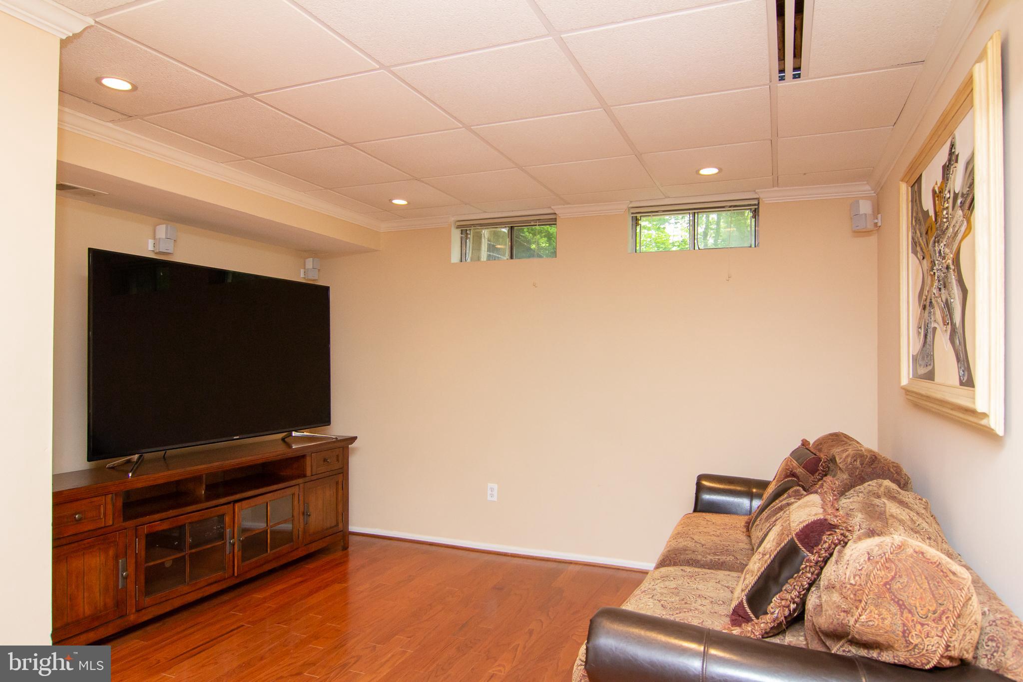 WAVERLY WOODS - Residential