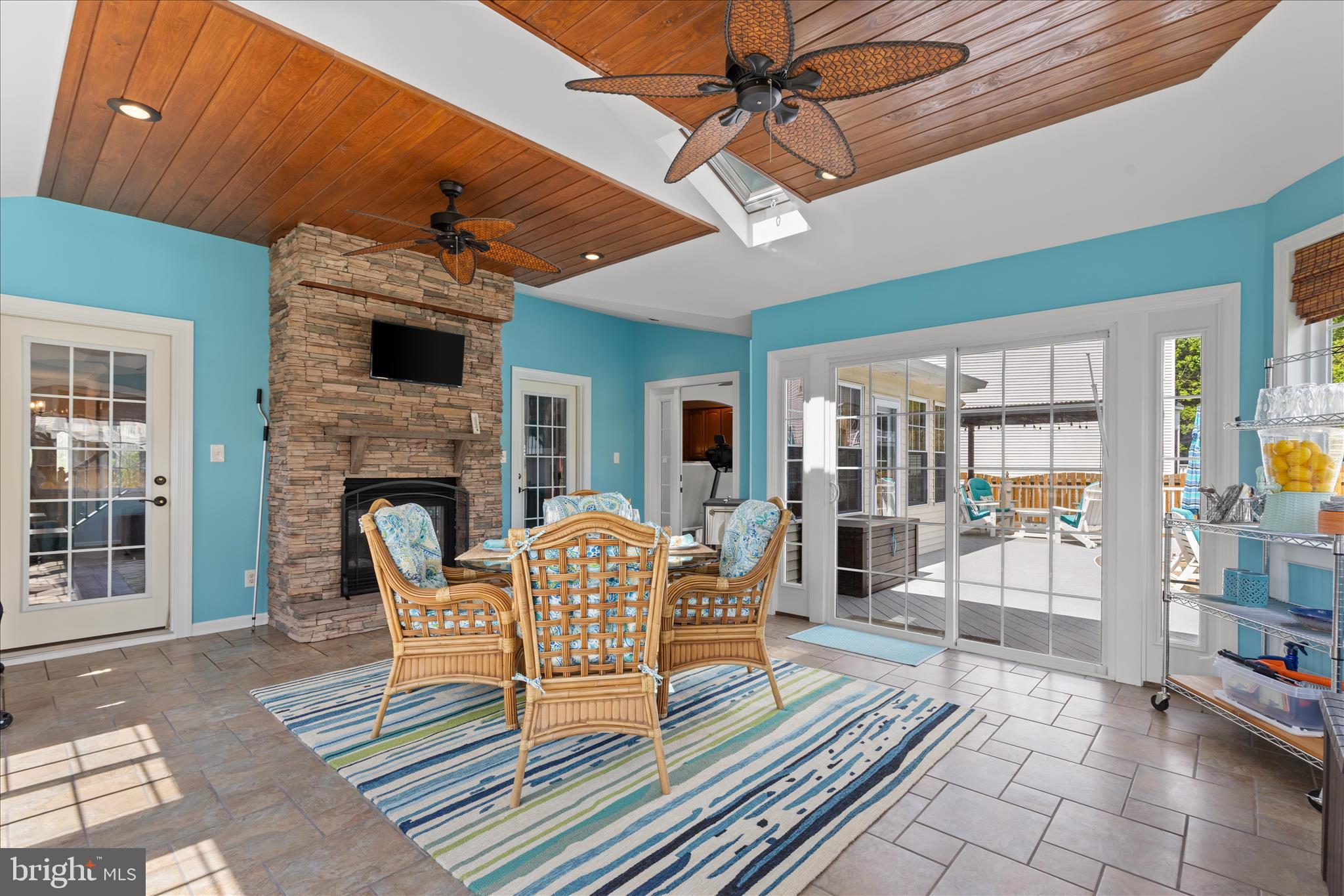 CANTER FARMS - Residential