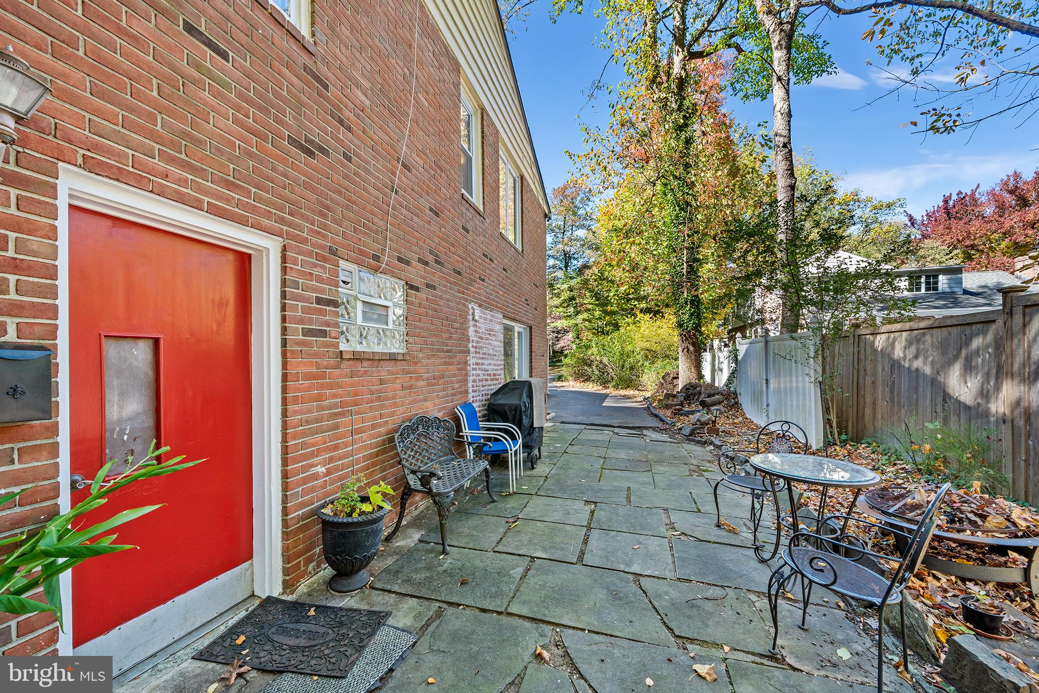 OLD WYNCOTE - Residential