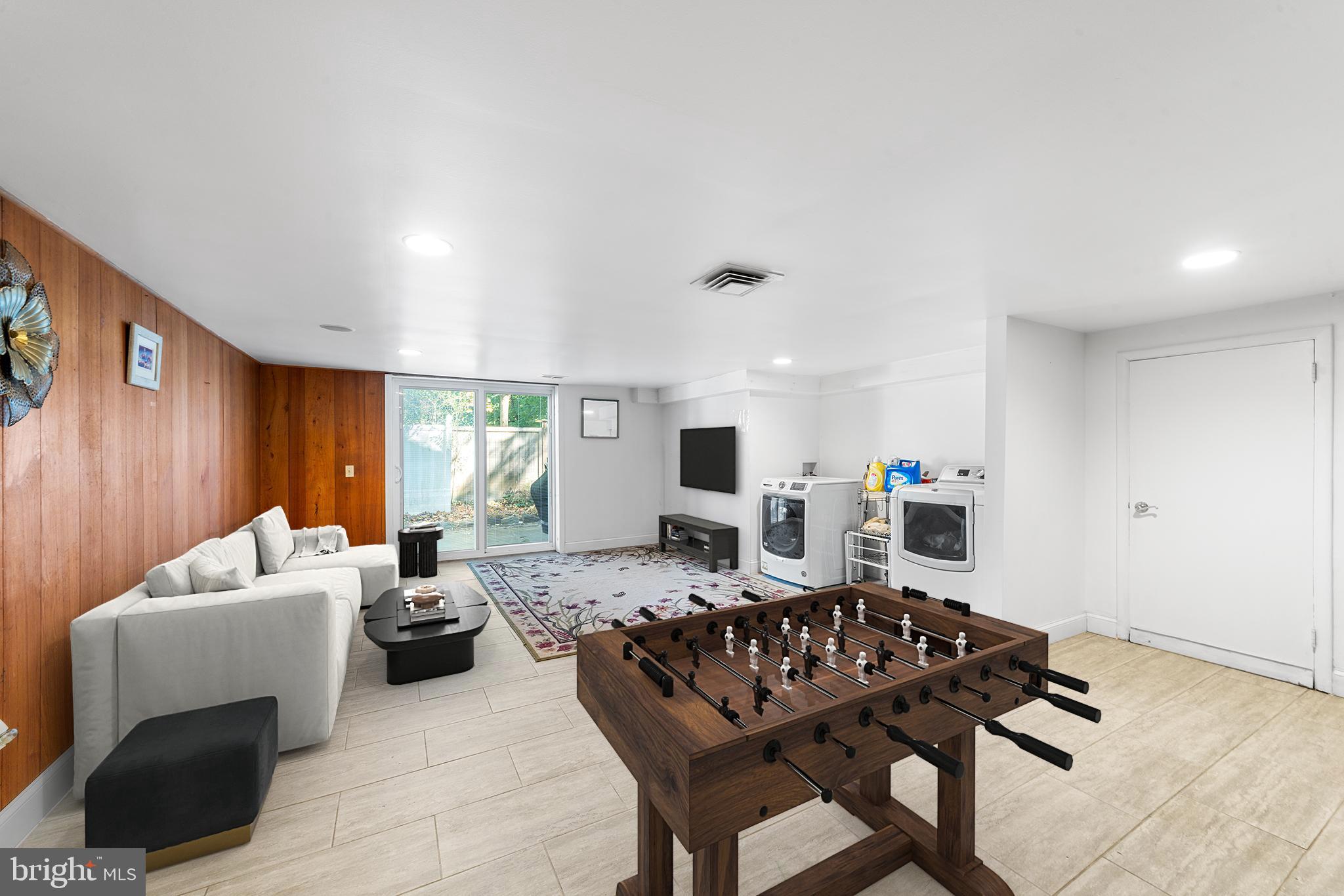 OLD WYNCOTE - Residential