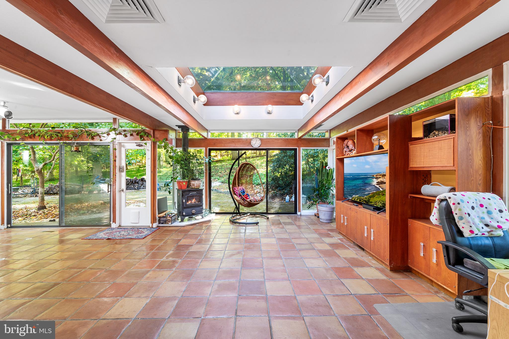 OLD WYNCOTE - Residential