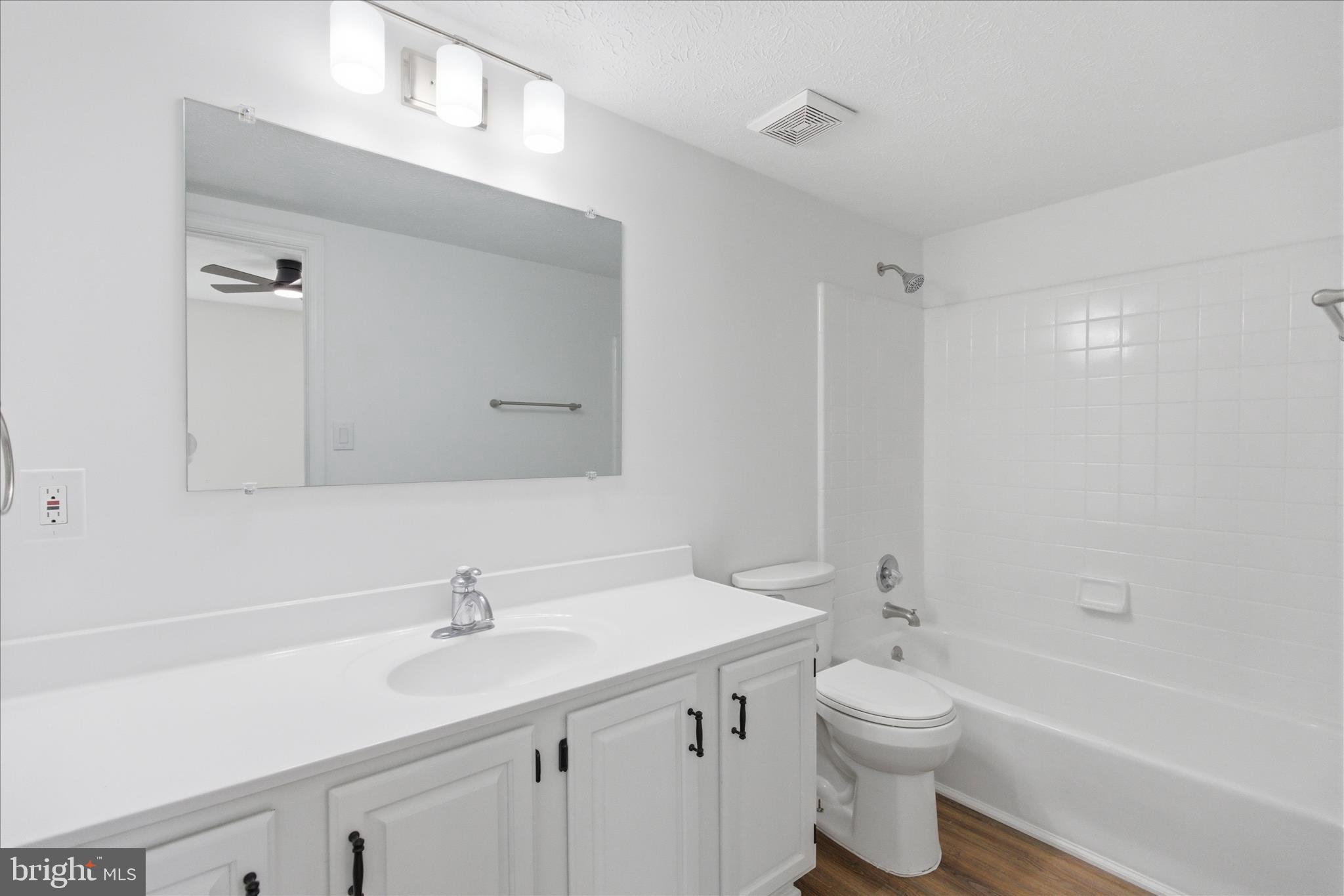 HICKORY NUT OF WILDEWOOD - Residential