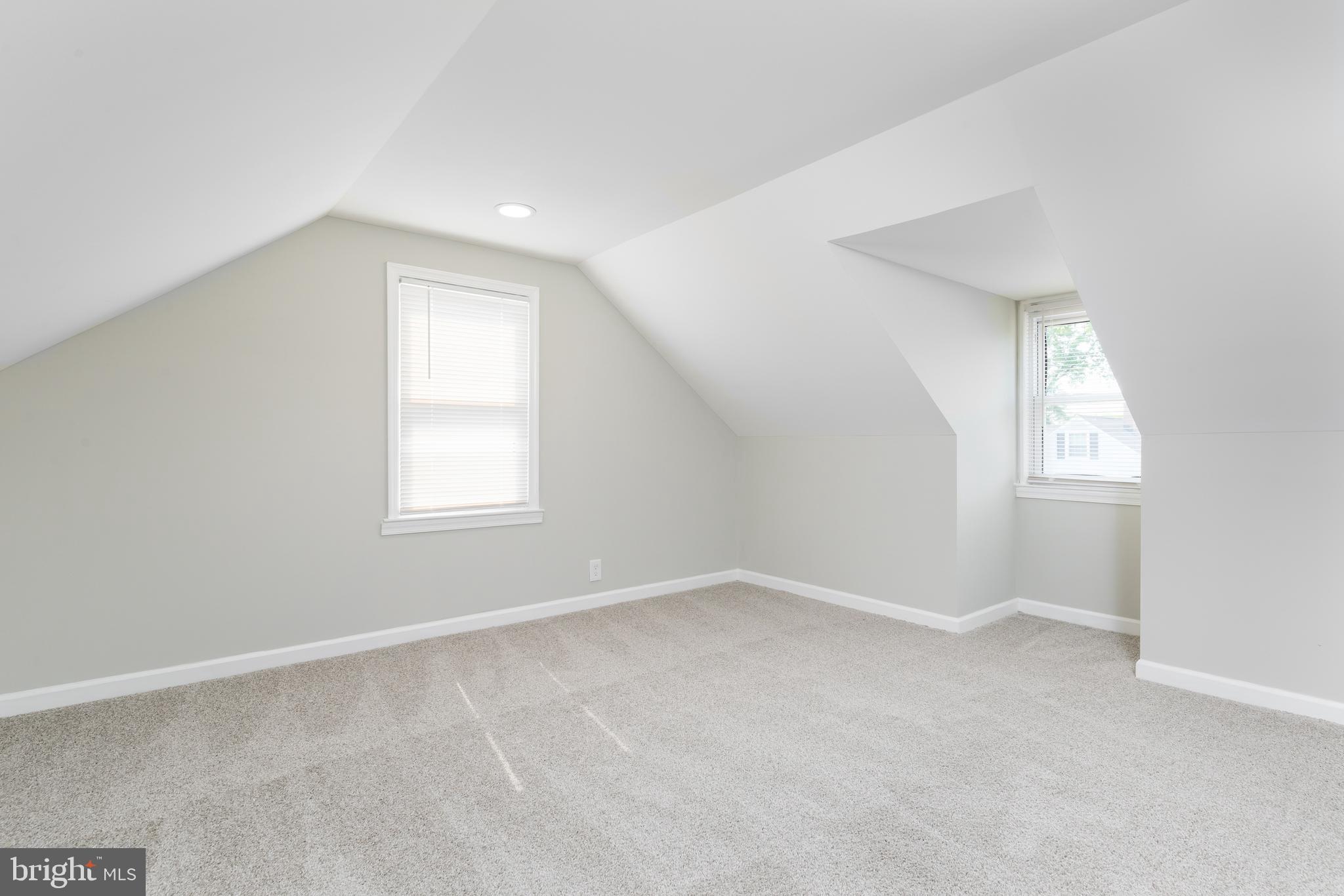 WATERSEDGE - Residential