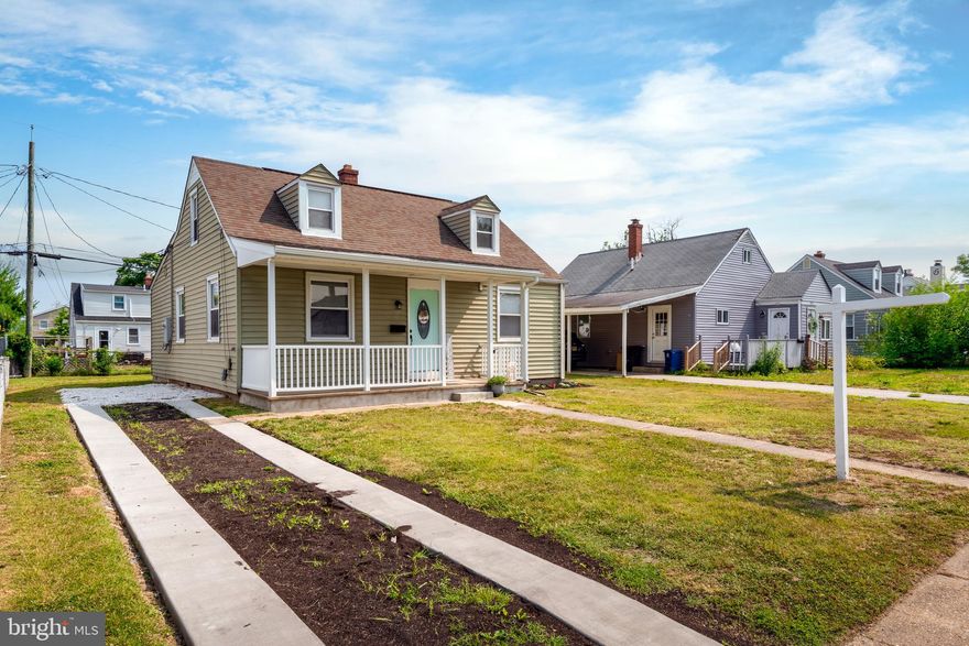 Wonderful Watersedge home newly renovated. Covered front porch greets you as you arrive. The main level has a large living room that leads to an open kitchen with plenty of counter space, granite counter tops, and stainless appliances. Dining area just of the kitchen with plenty of space. There a 2 spacious bedrooms, 2 full bathrooms and laundry area on the first floor as well. The second level has a large main suite with a full bath and sitting/dressing area. Large rear yard with deck for entertaining. Off street parking for multiple cars. Located within walking distance to ball fields, courts, park, playground and water. Also has a community boat launch.