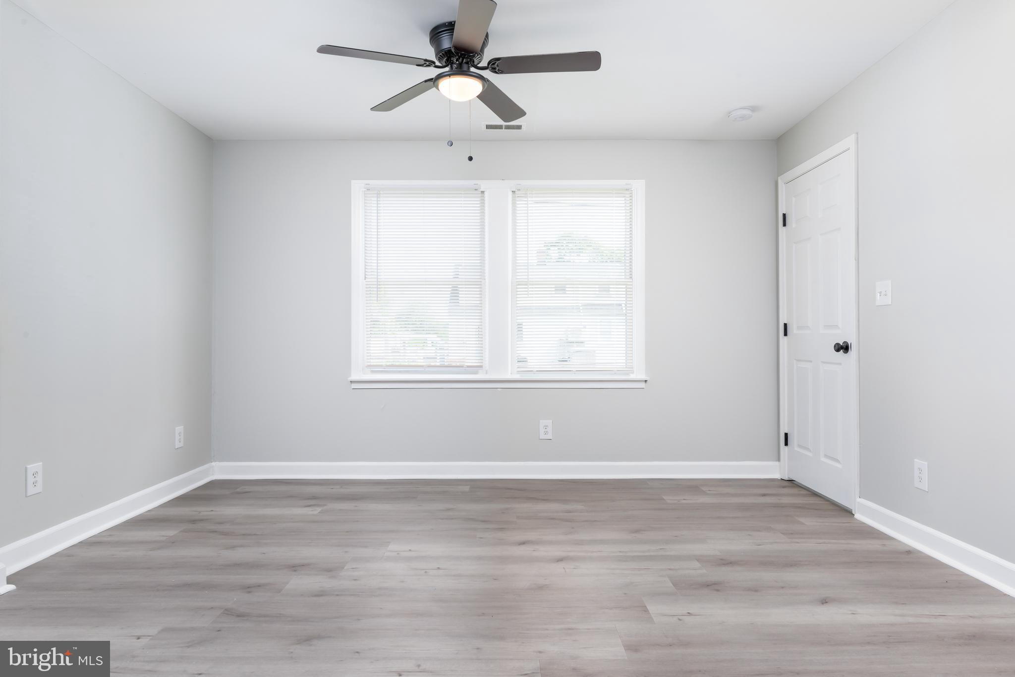 WATERSEDGE - Residential