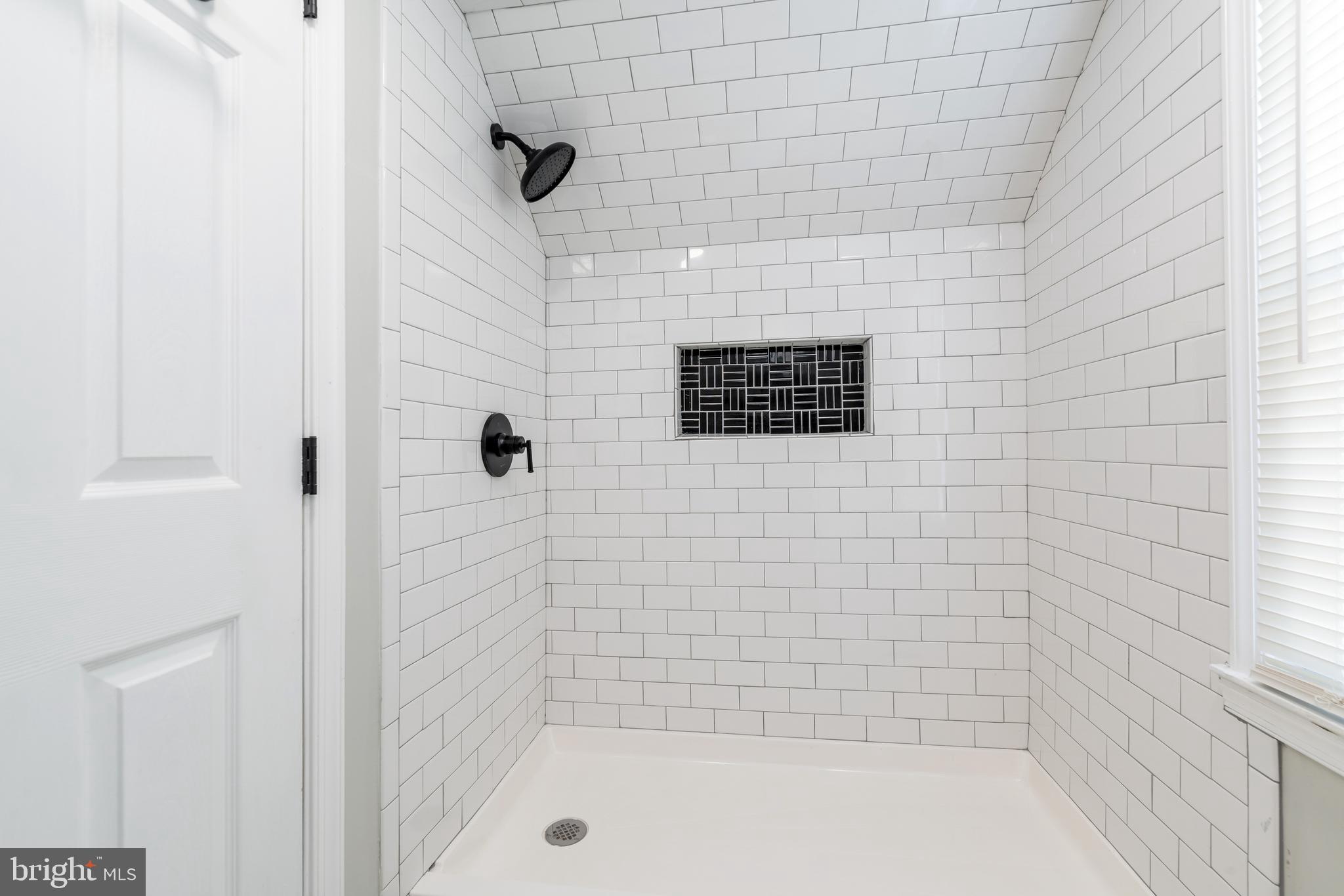 WATERSEDGE - Residential