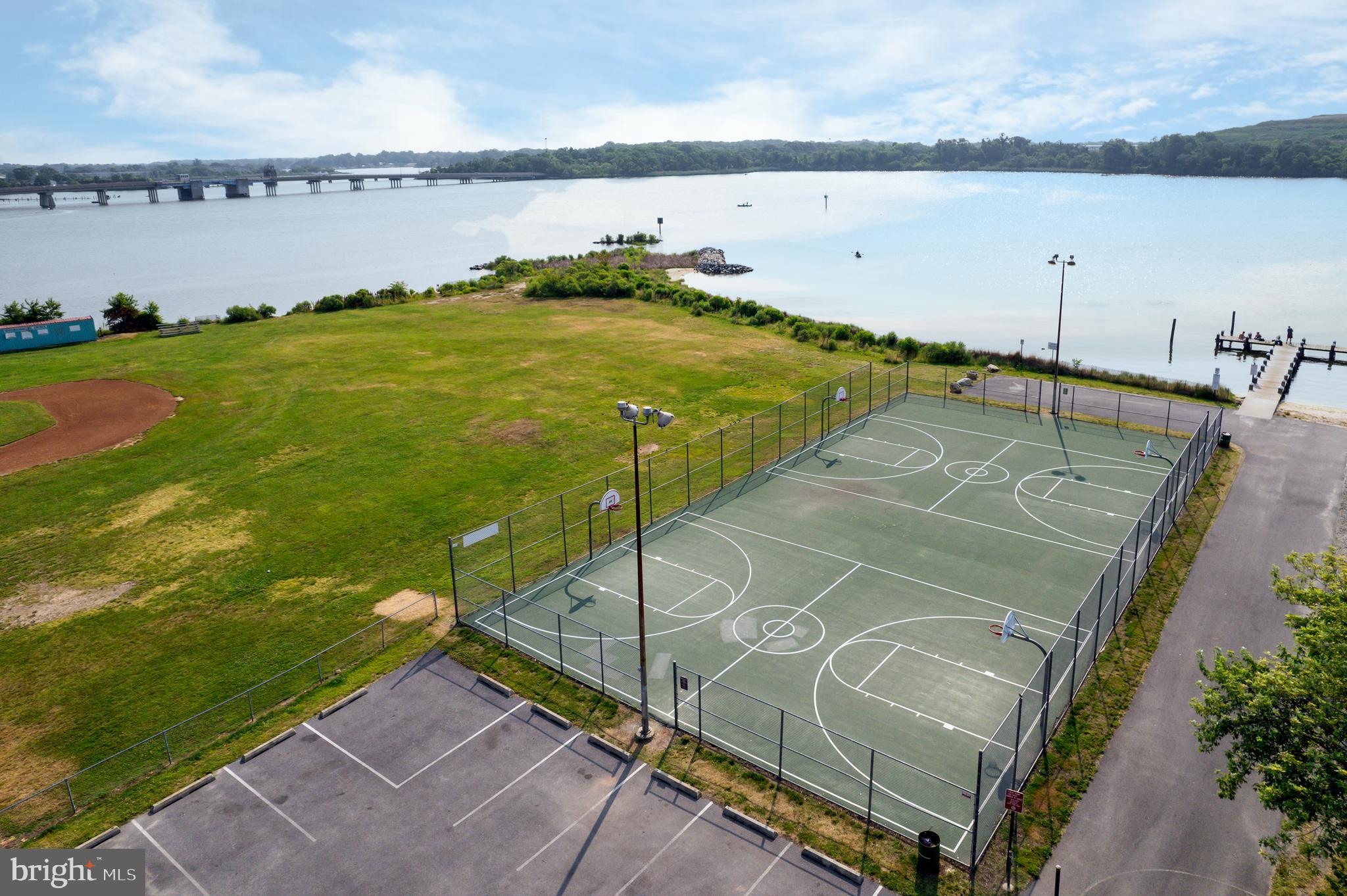 WATERSEDGE - Residential