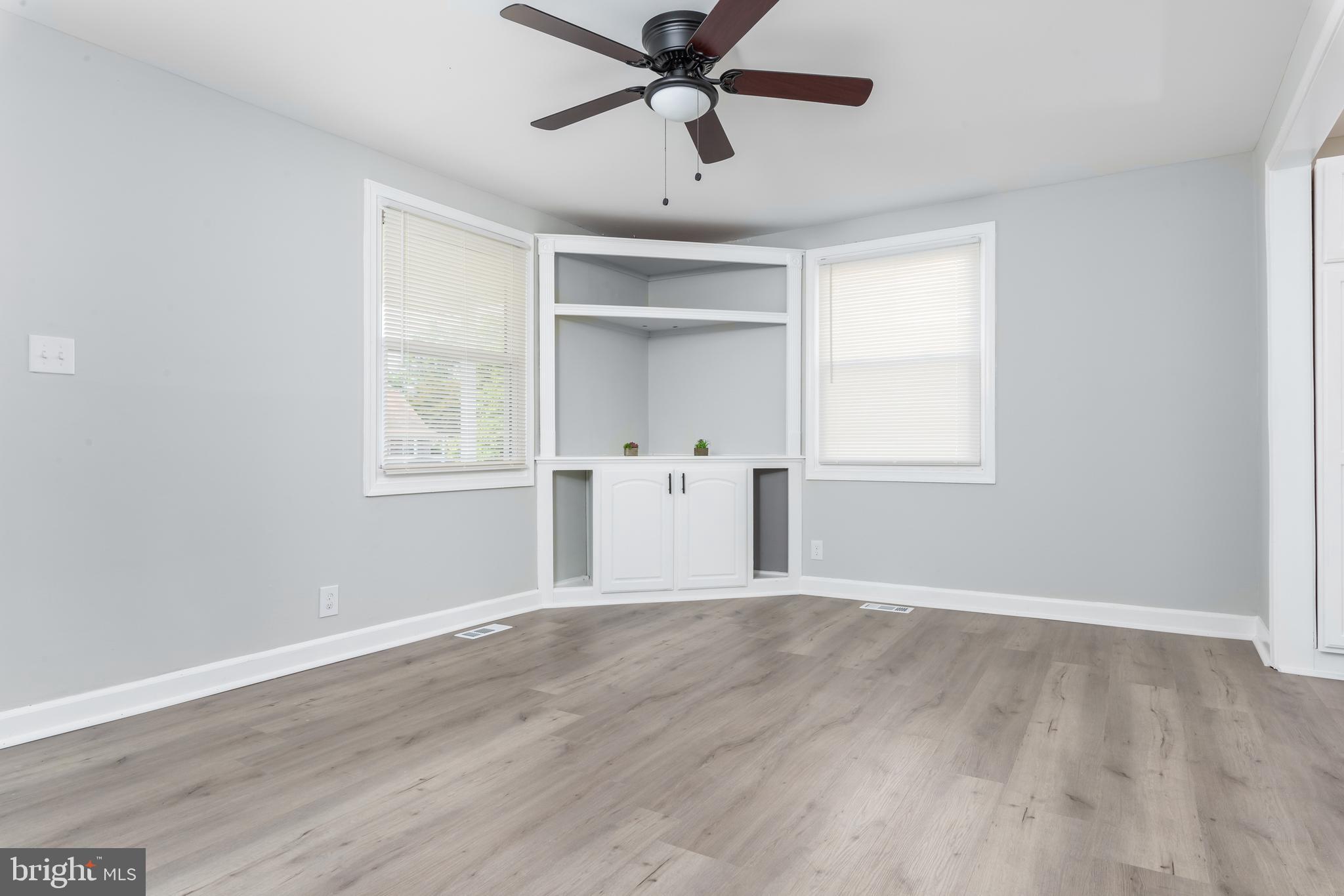 WATERSEDGE - Residential