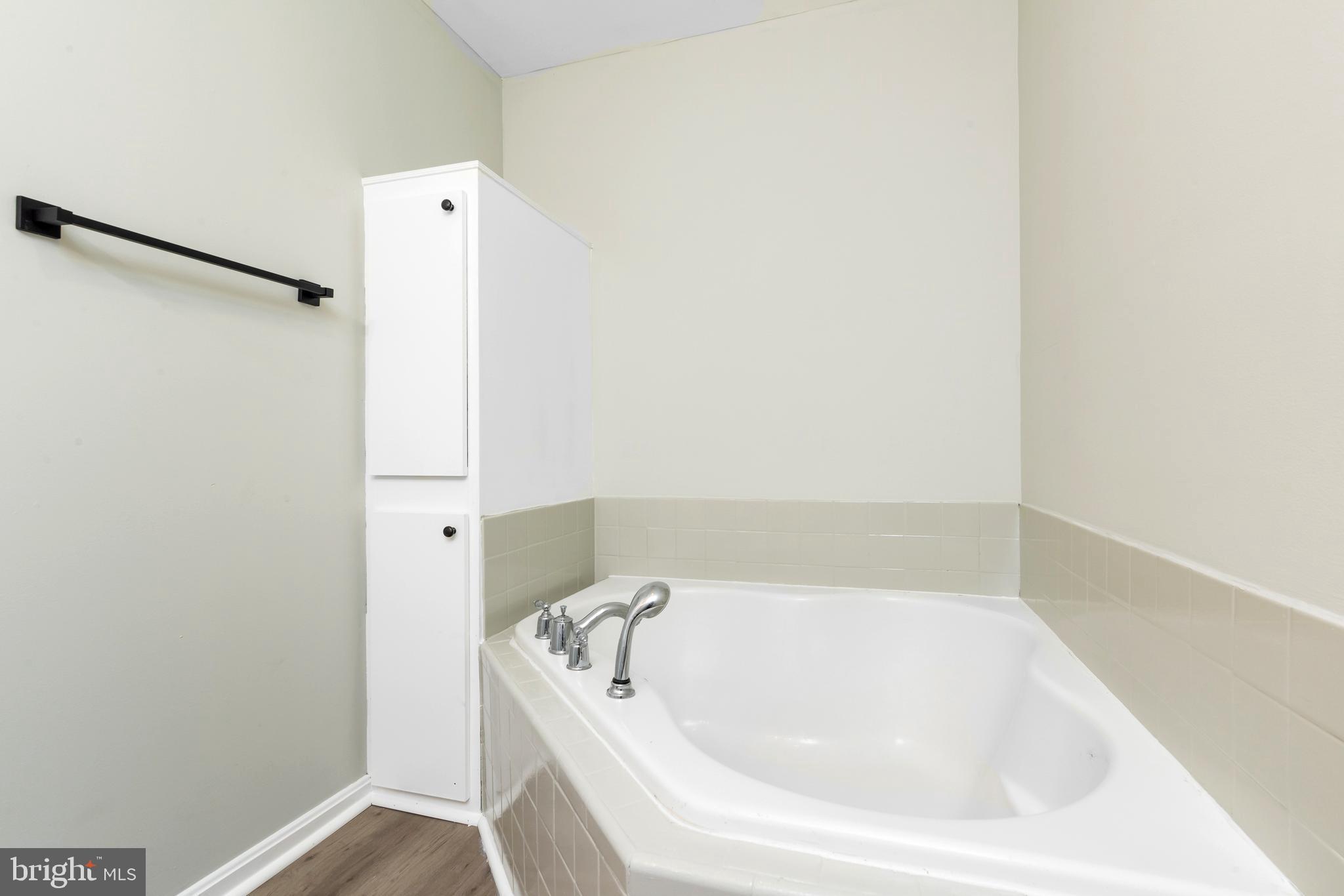 WATERSEDGE - Residential