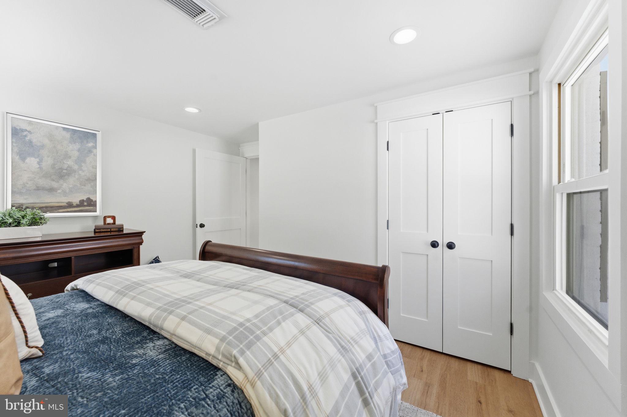 ROLLING VALLEY - Residential