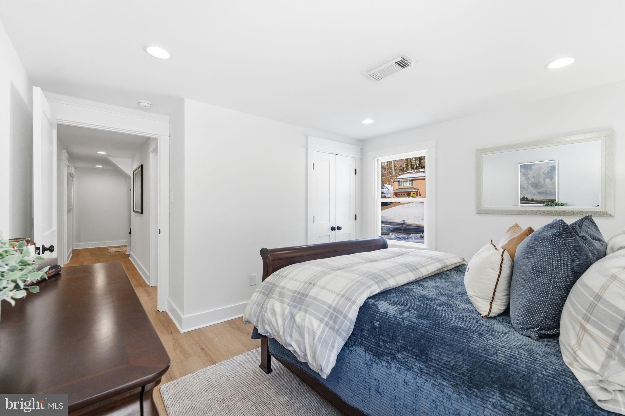 ROLLING VALLEY - Residential