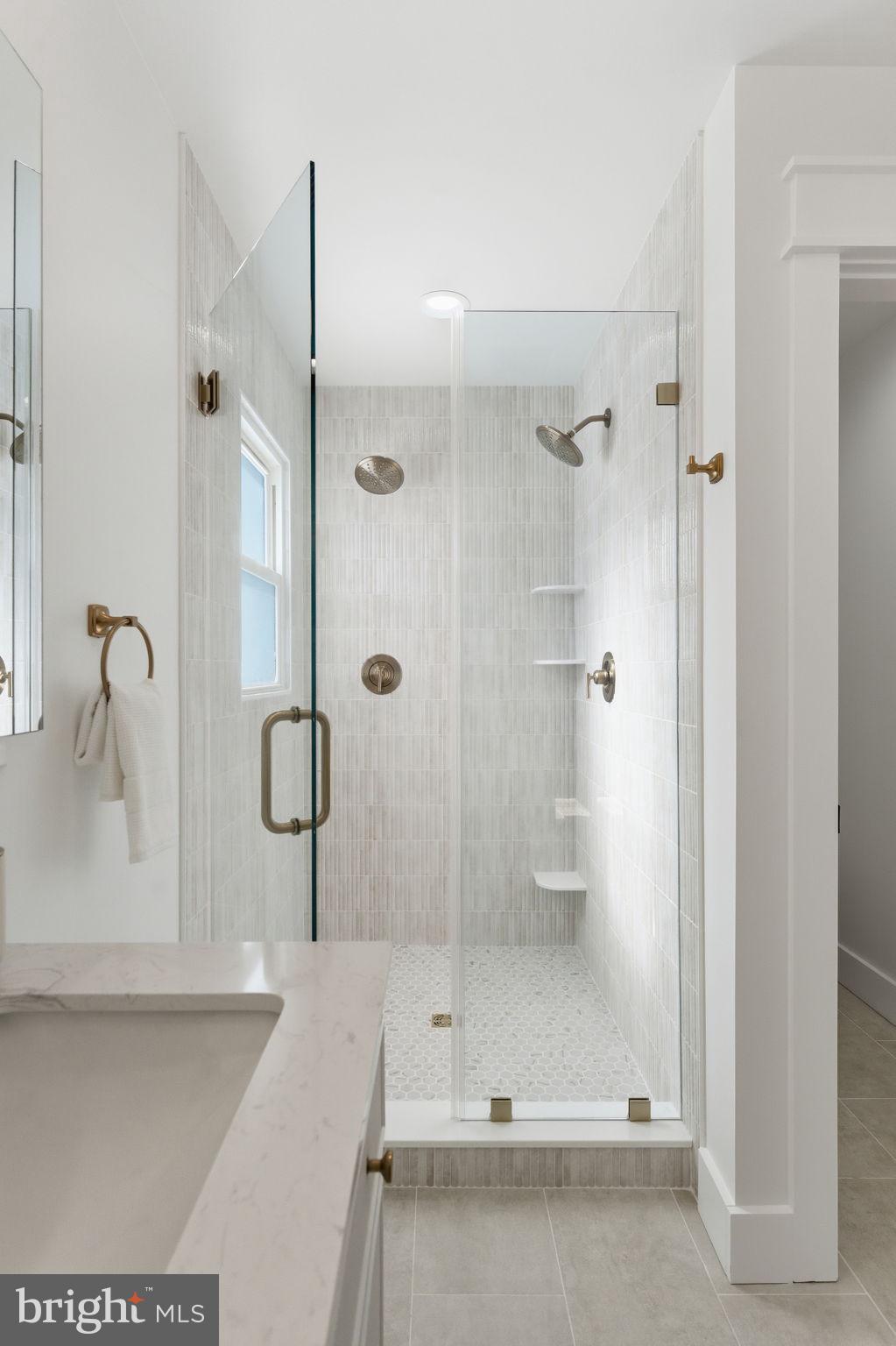 ROLLING VALLEY - Residential