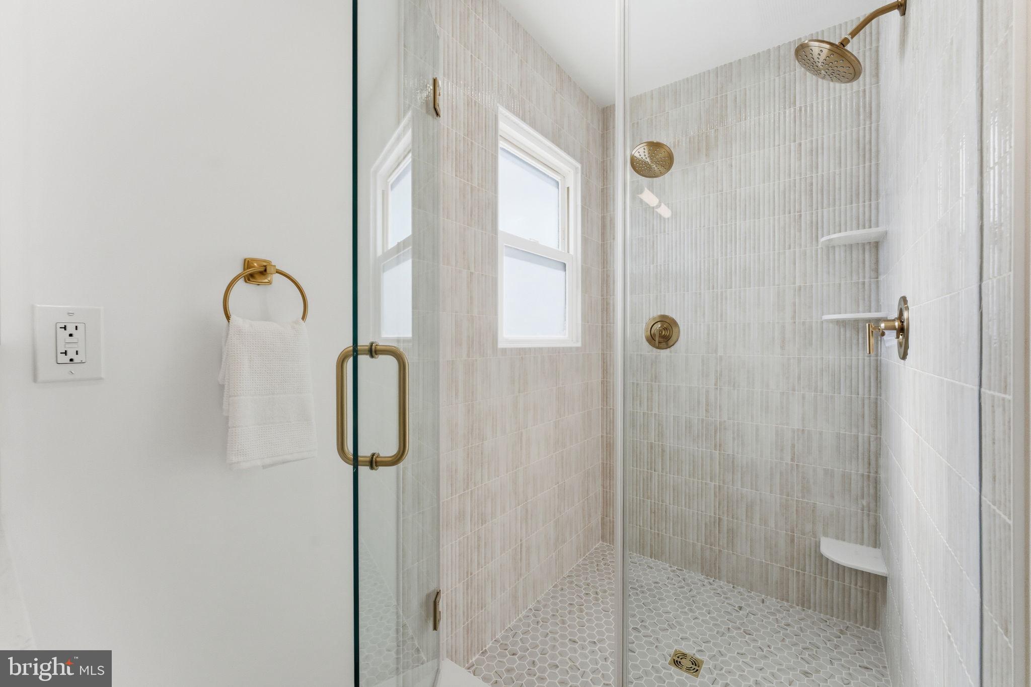 ROLLING VALLEY - Residential