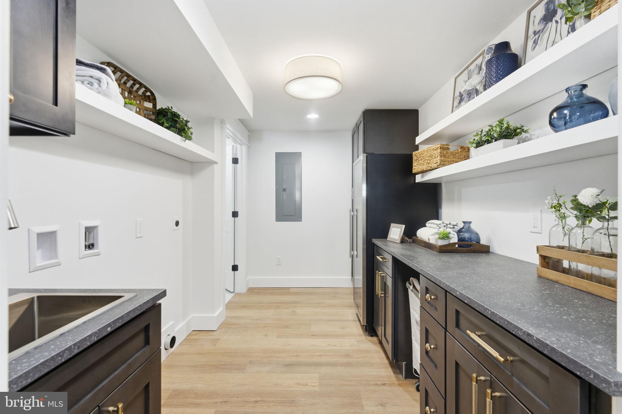 ROLLING VALLEY - Residential