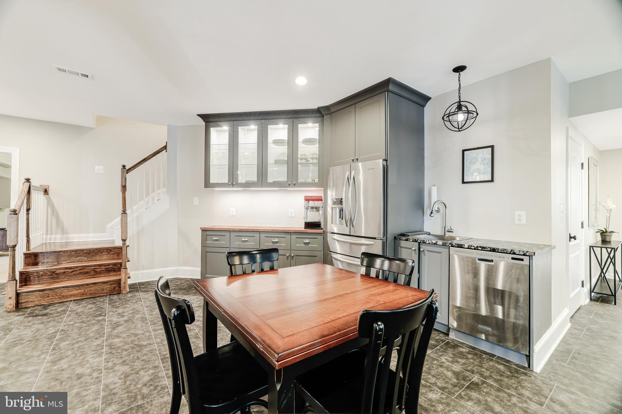 LANSDOWNE ON THE POTOMAC - Residential