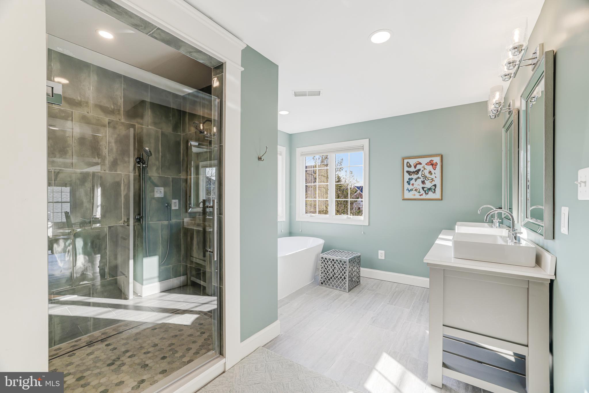 LANSDOWNE ON THE POTOMAC - Residential