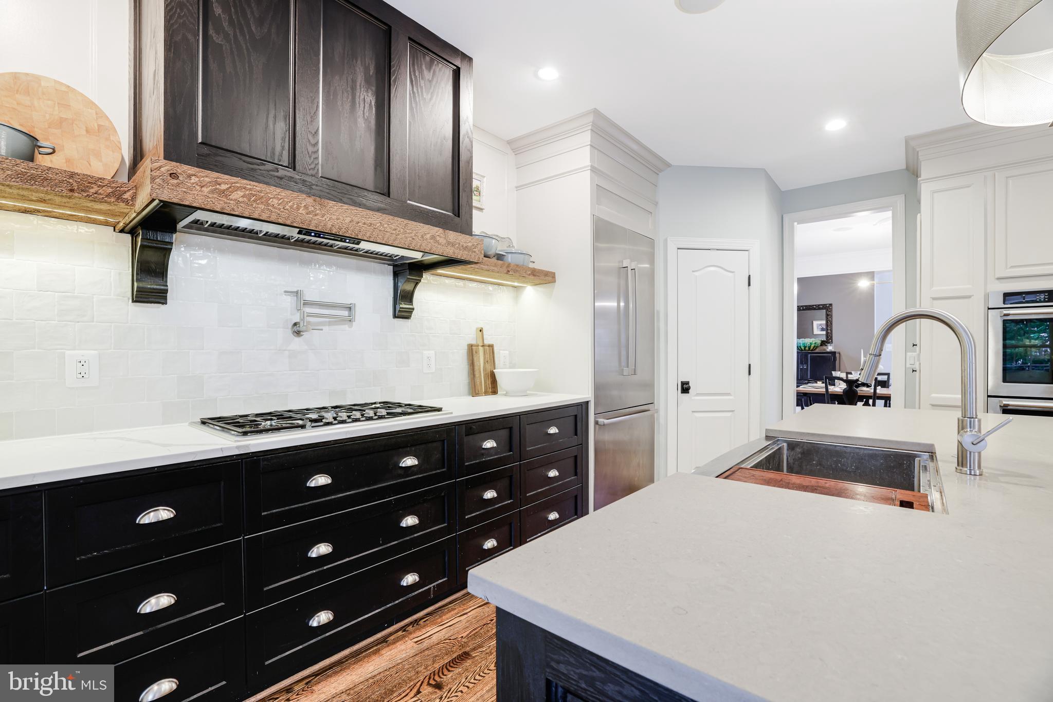 LANSDOWNE ON THE POTOMAC - Residential