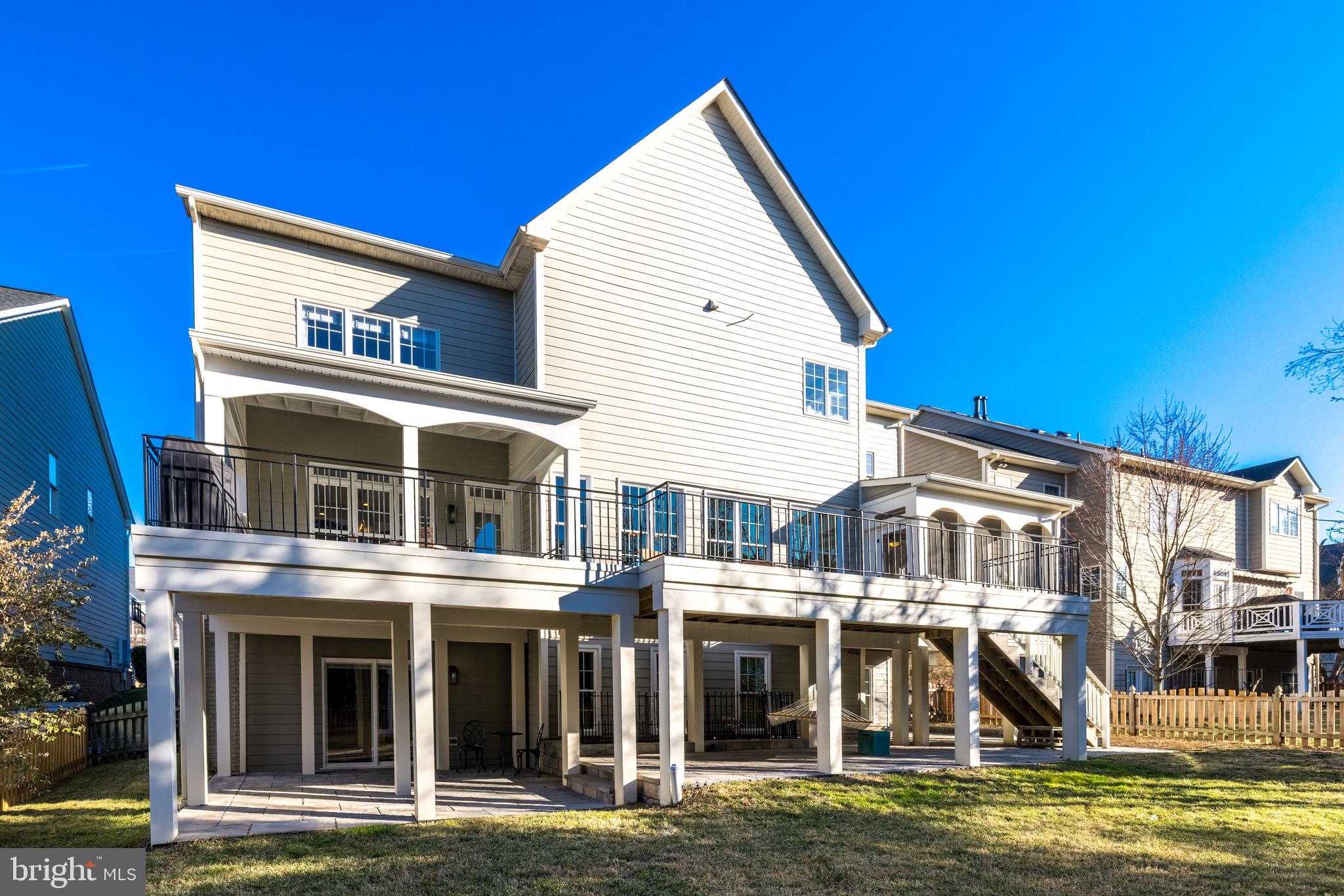 LANSDOWNE ON THE POTOMAC - Residential
