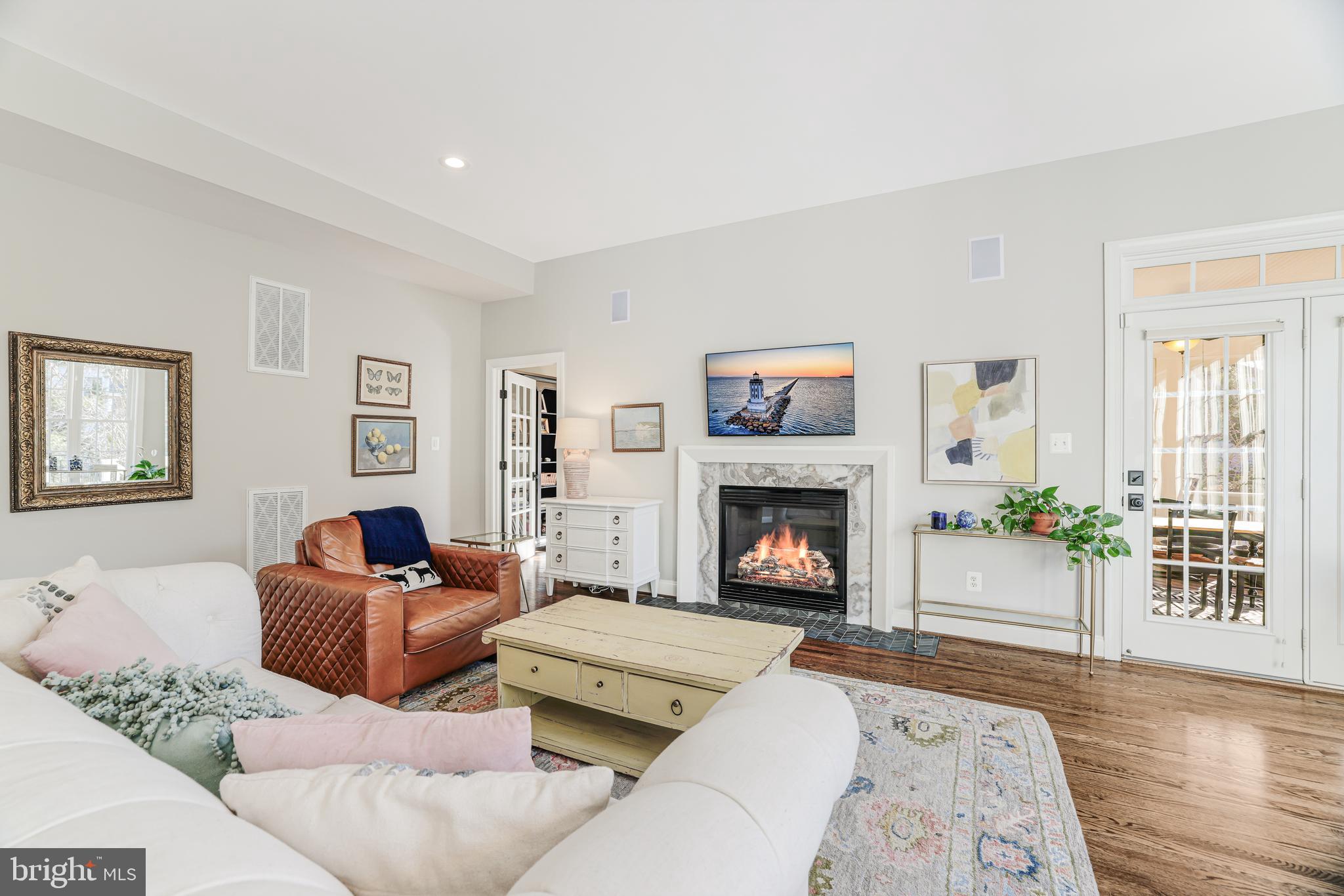 LANSDOWNE ON THE POTOMAC - Residential