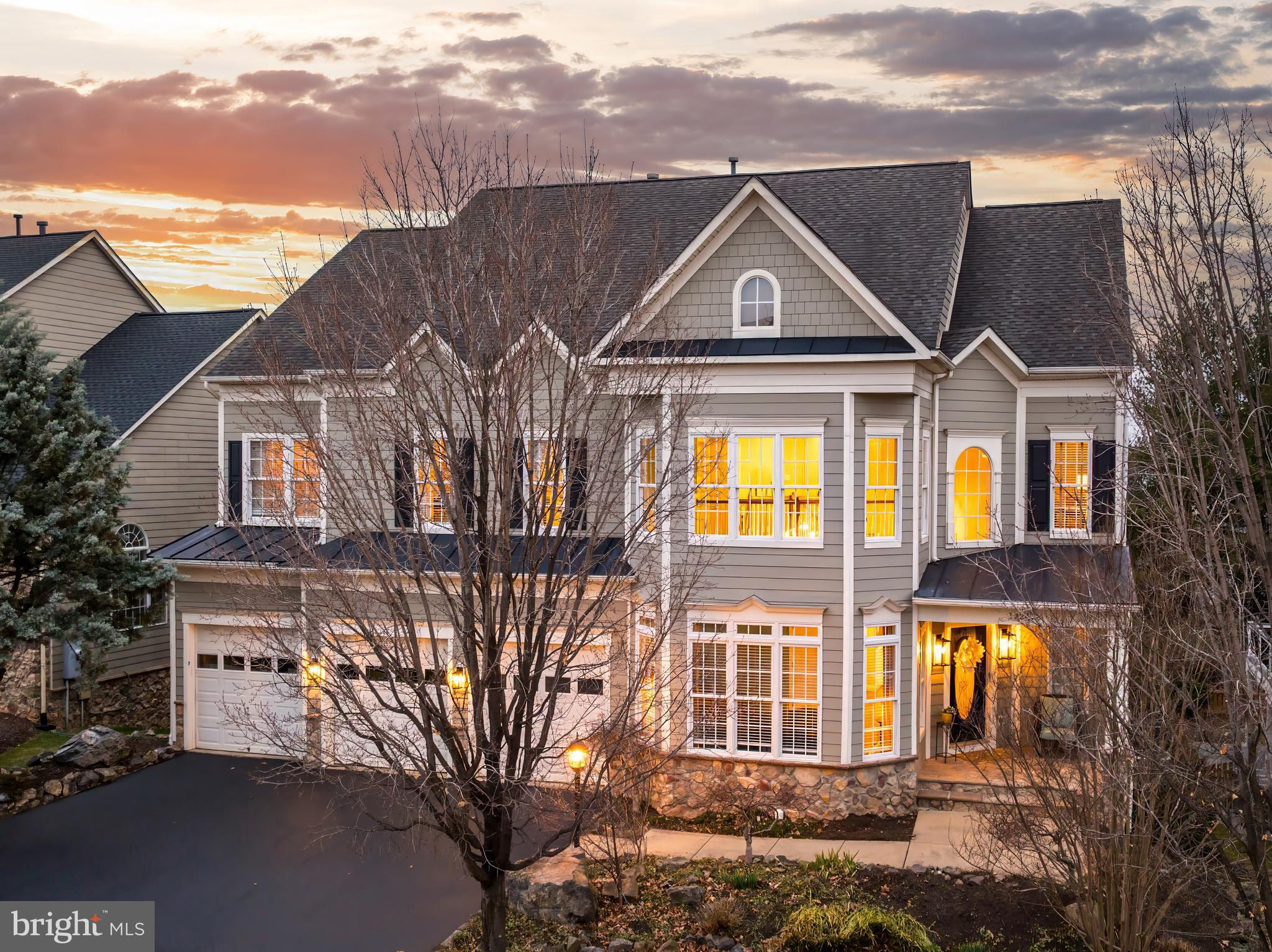 LANSDOWNE ON THE POTOMAC - Residential