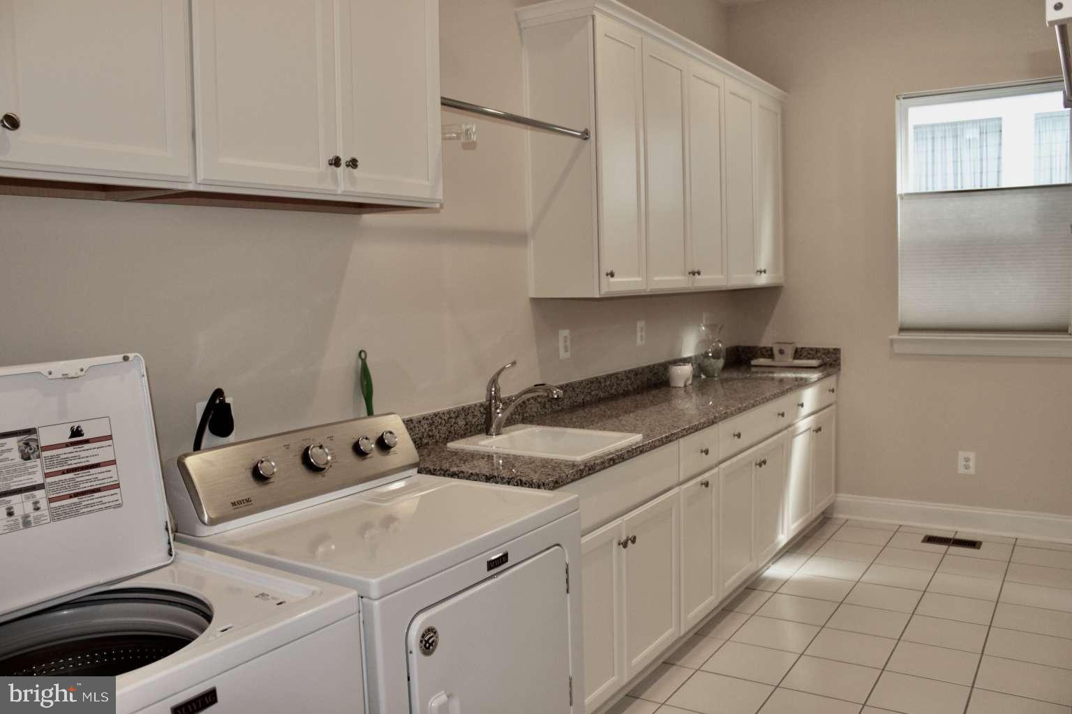 SHENANDOAH, LAKE FREDERICK - Residential