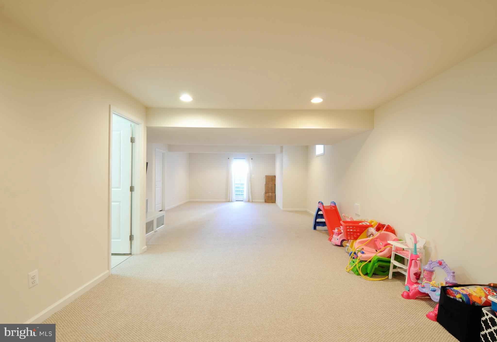 BROOKSIDE - Residential