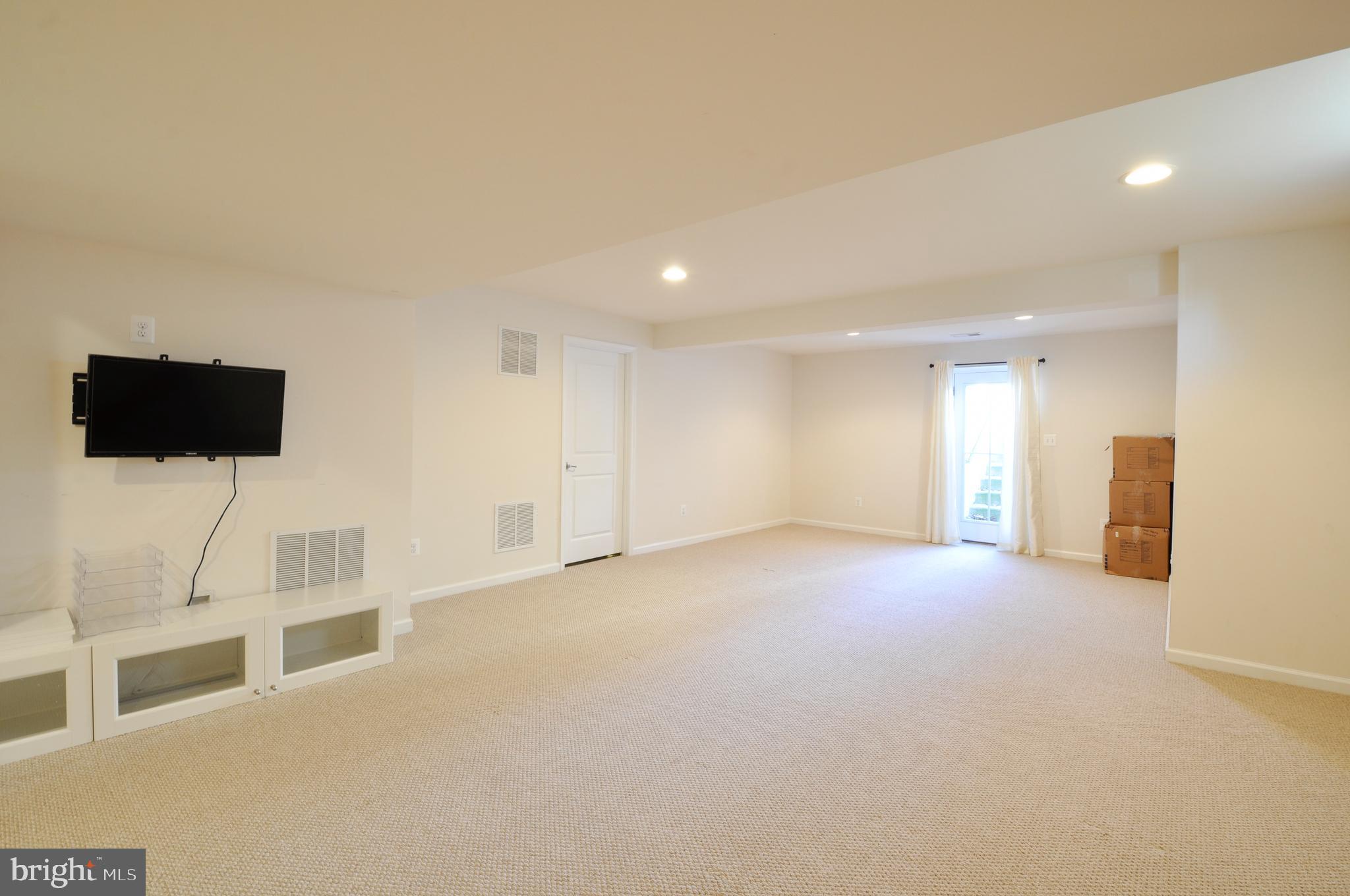 BROOKSIDE - Residential