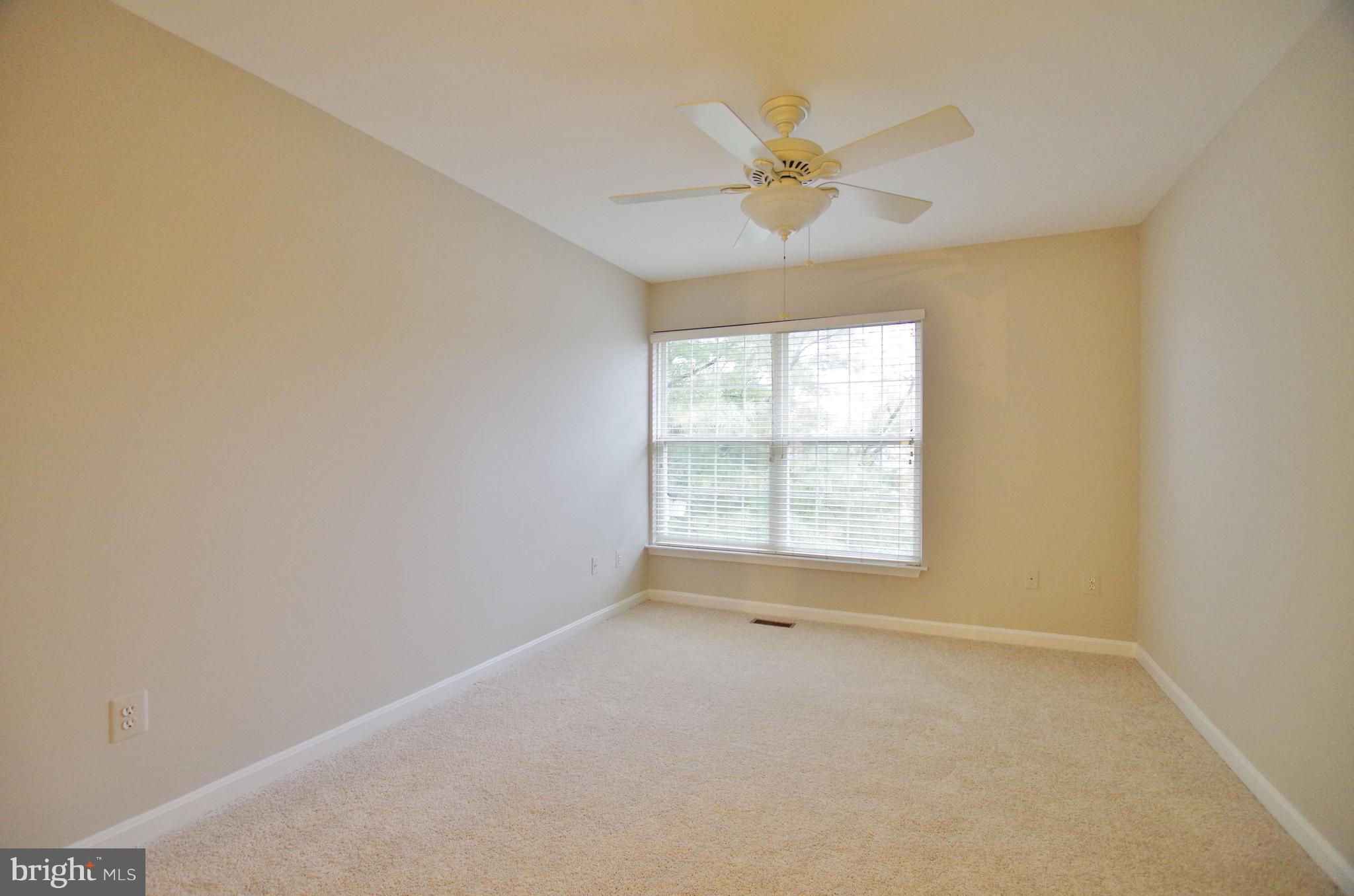 CLOVERLEAF CENTER - Residential