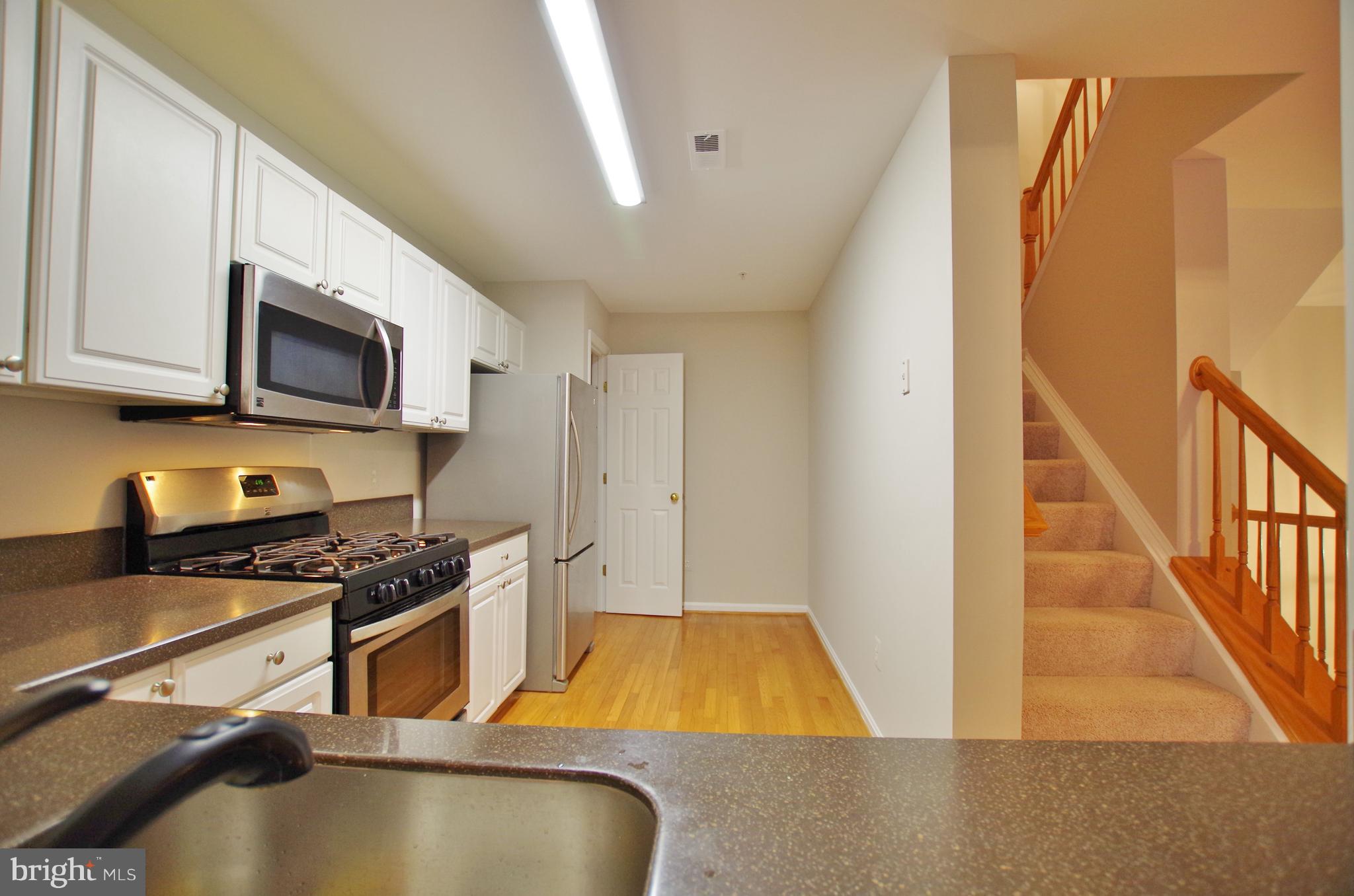 CLOVERLEAF CENTER - Residential