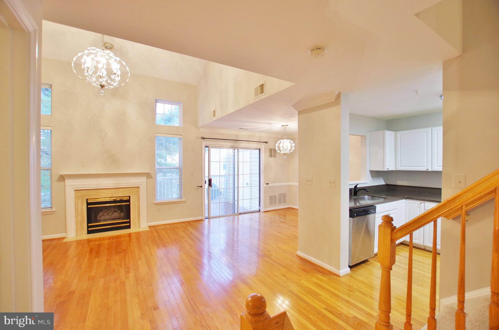 CLOVERLEAF CENTER - Residential