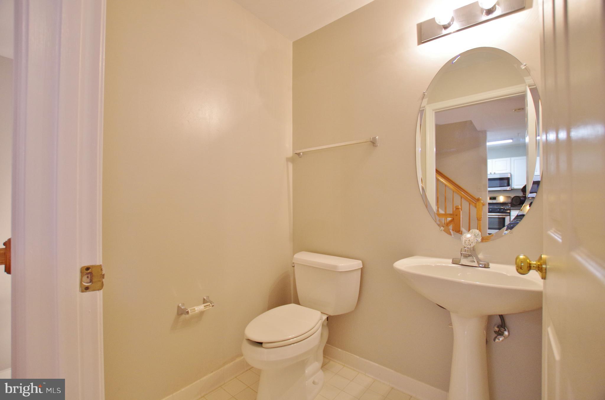 CLOVERLEAF CENTER - Residential