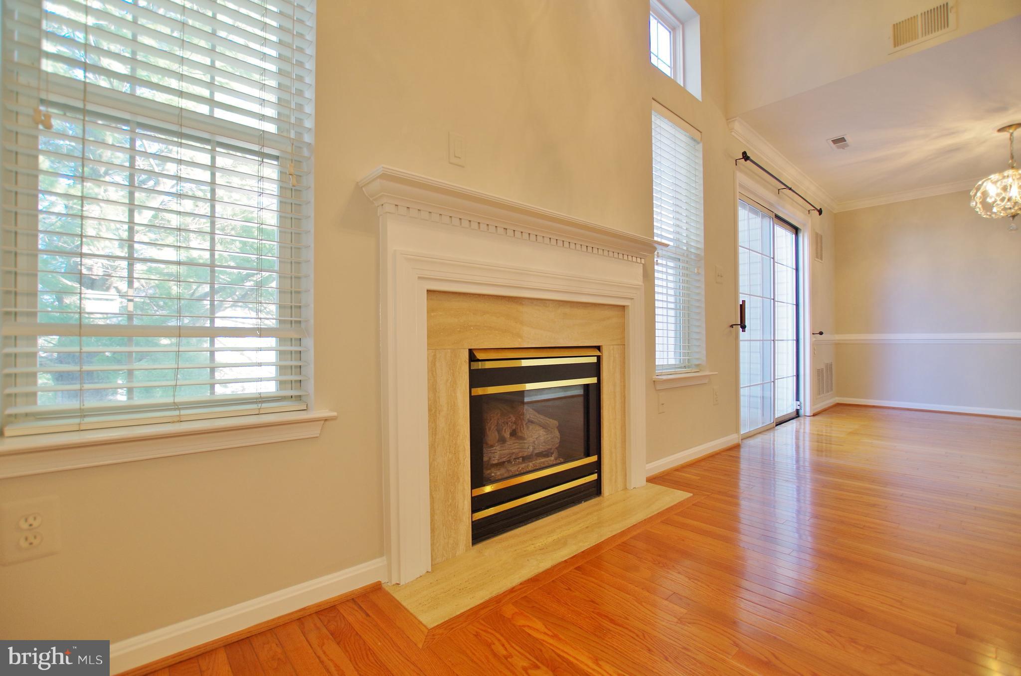 CLOVERLEAF CENTER - Residential