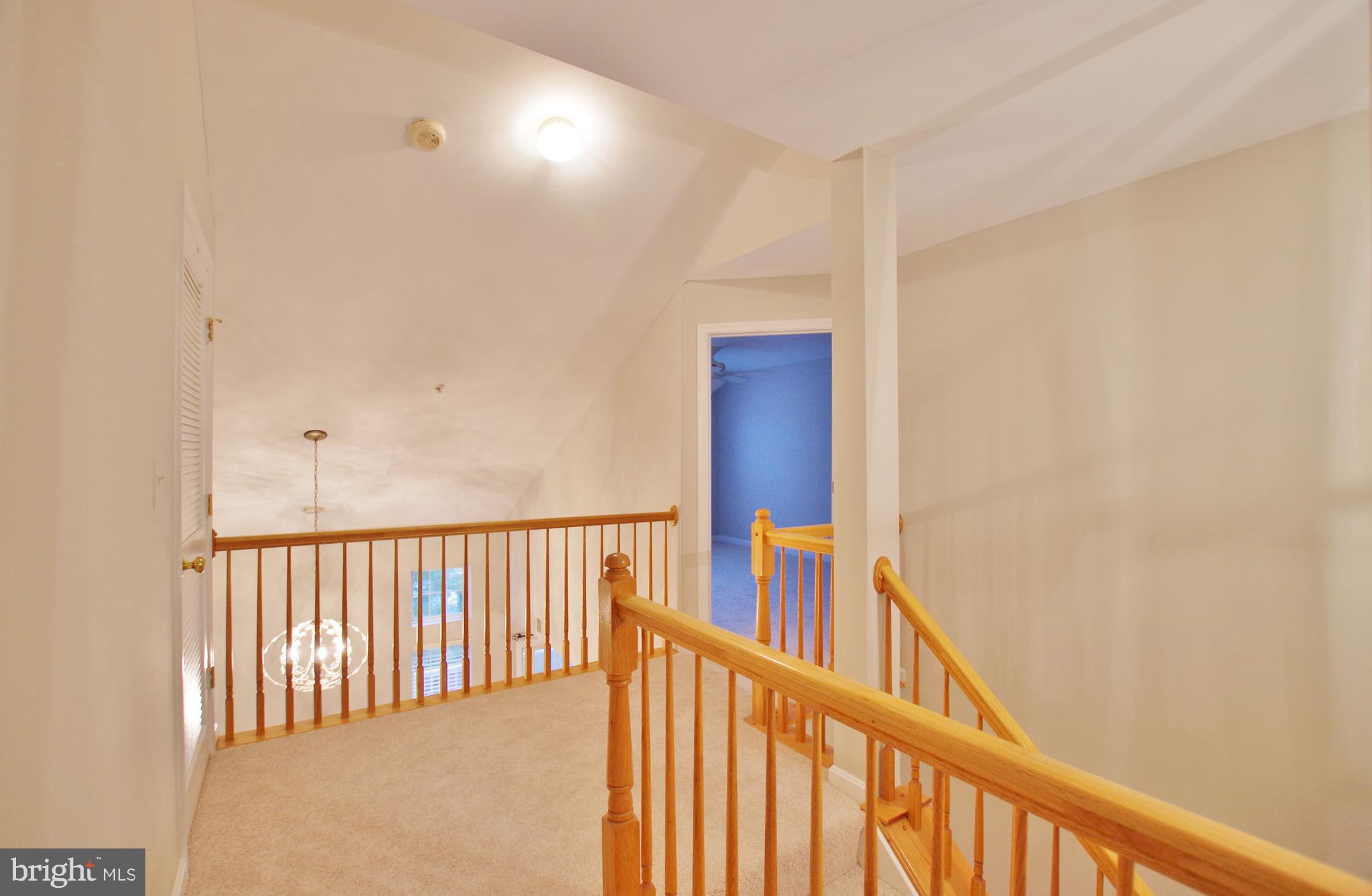 CLOVERLEAF CENTER - Residential