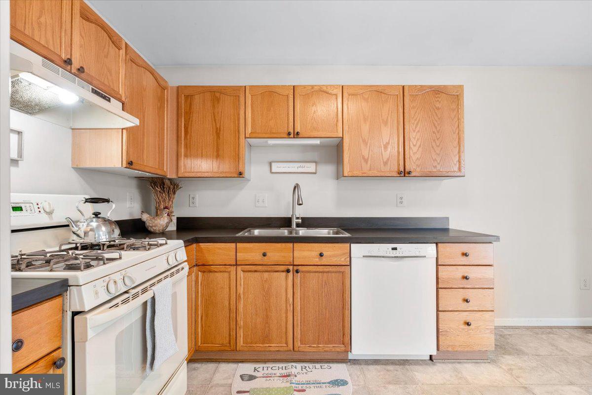 PARKVIEW MANOR - Residential