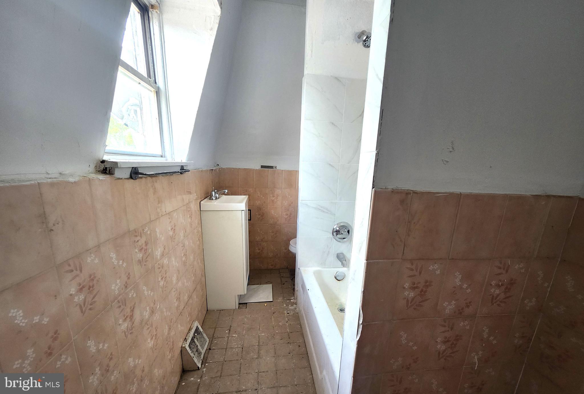 OVERBROOK - Residential