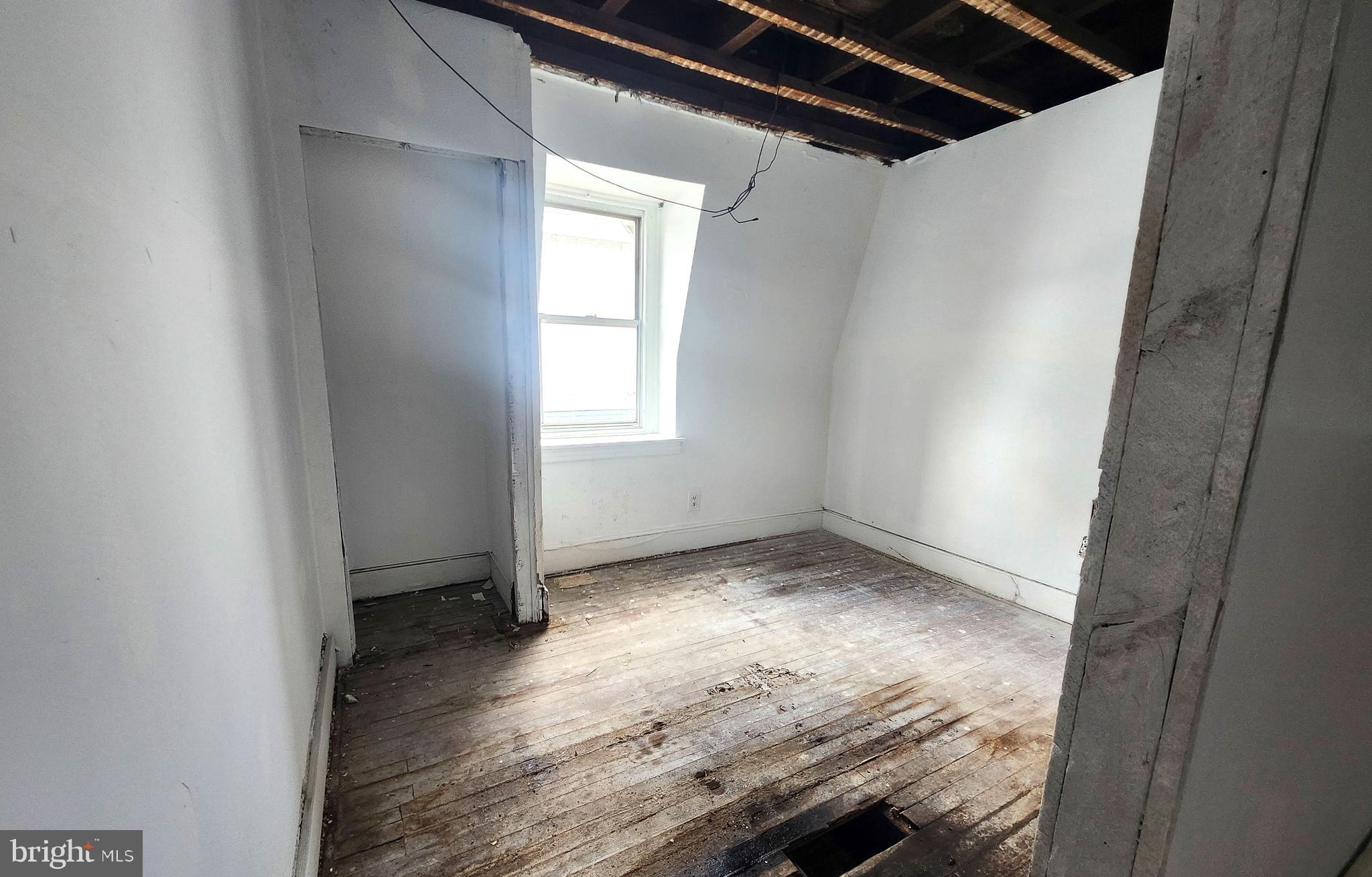 OVERBROOK - Residential