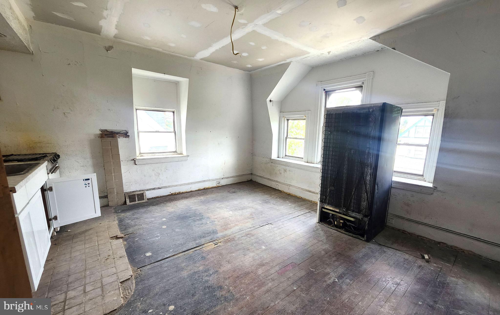 OVERBROOK - Residential