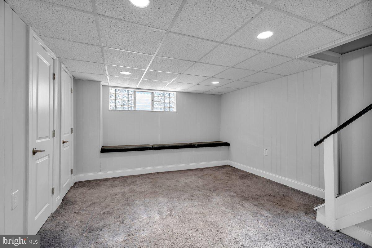 CRISPIN GARDENS - Residential