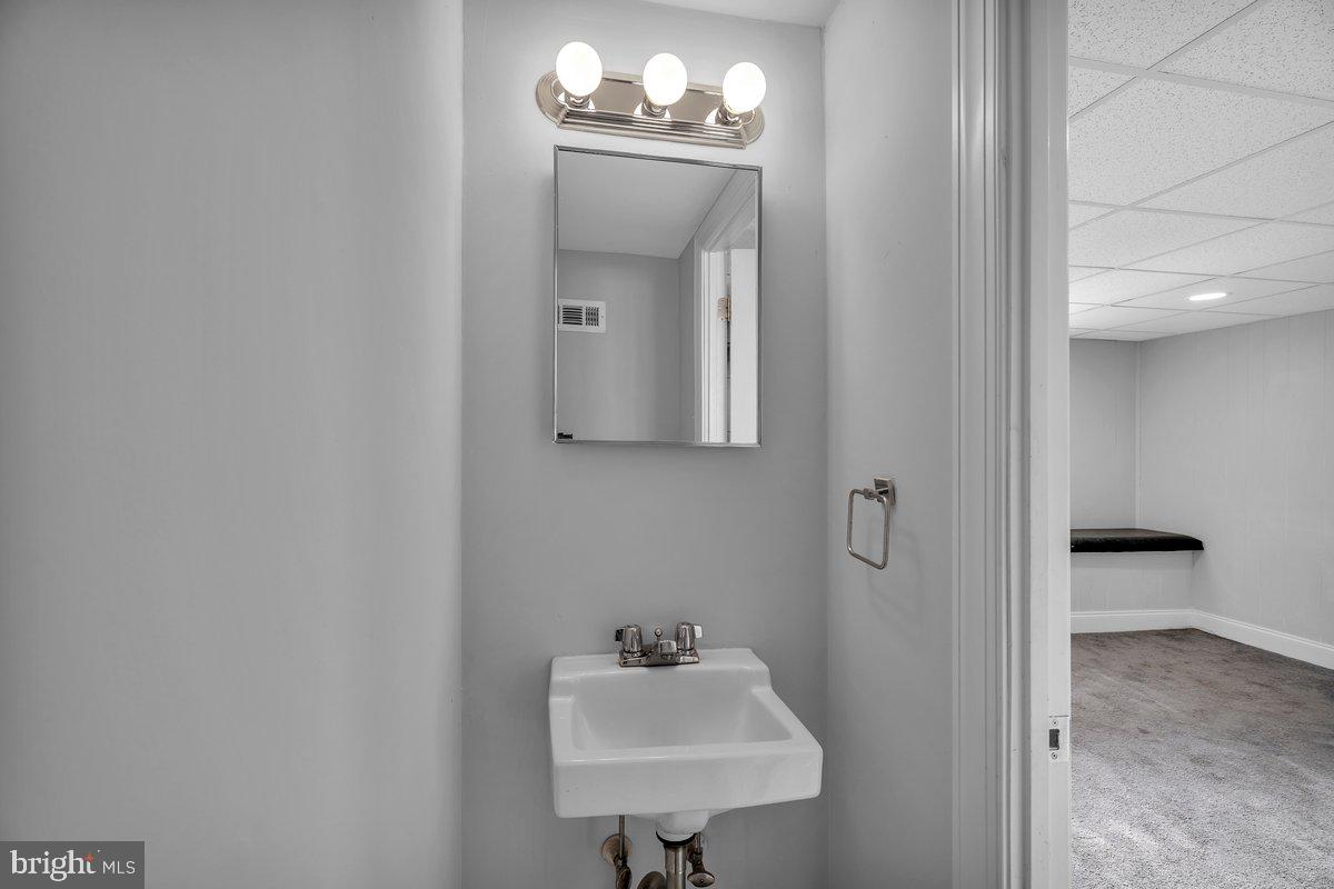 CRISPIN GARDENS - Residential