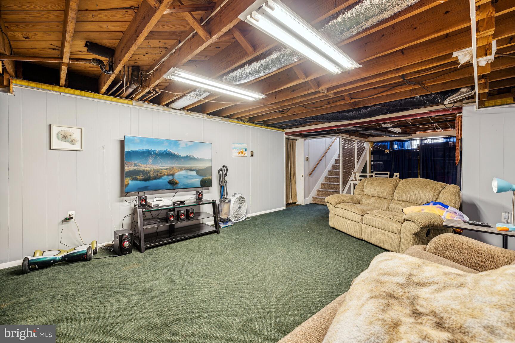 GREENBERRY HILLS - Residential