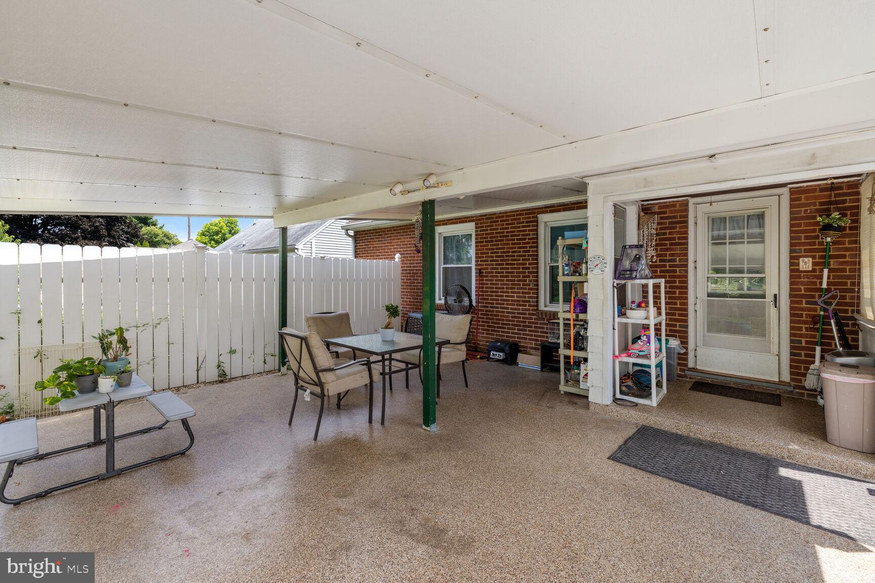 GREENBERRY HILLS - Residential