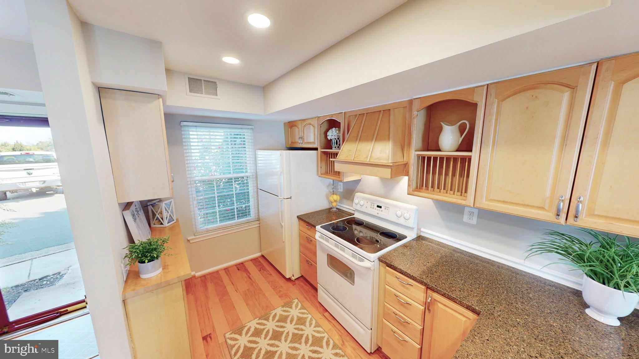 WATERS EDGE - Residential