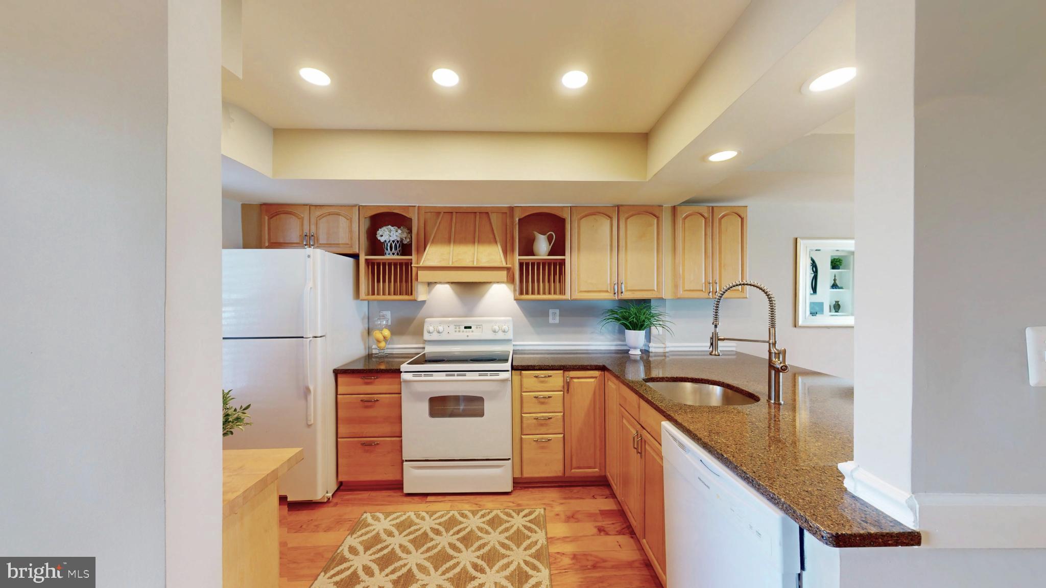 3345 LAKESIDE VIEW DRIVE 7-7