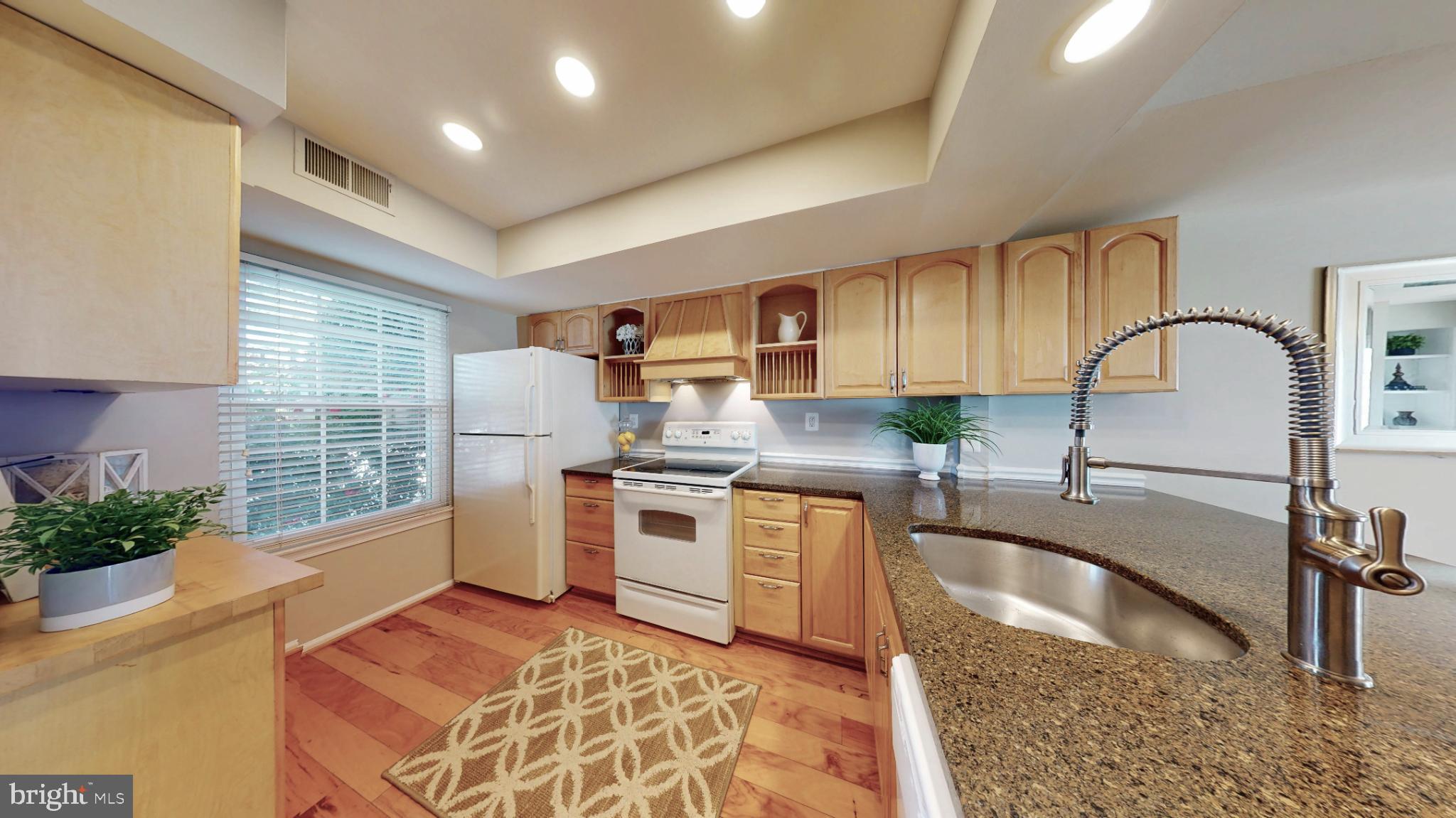 3345 LAKESIDE VIEW DRIVE 7-7