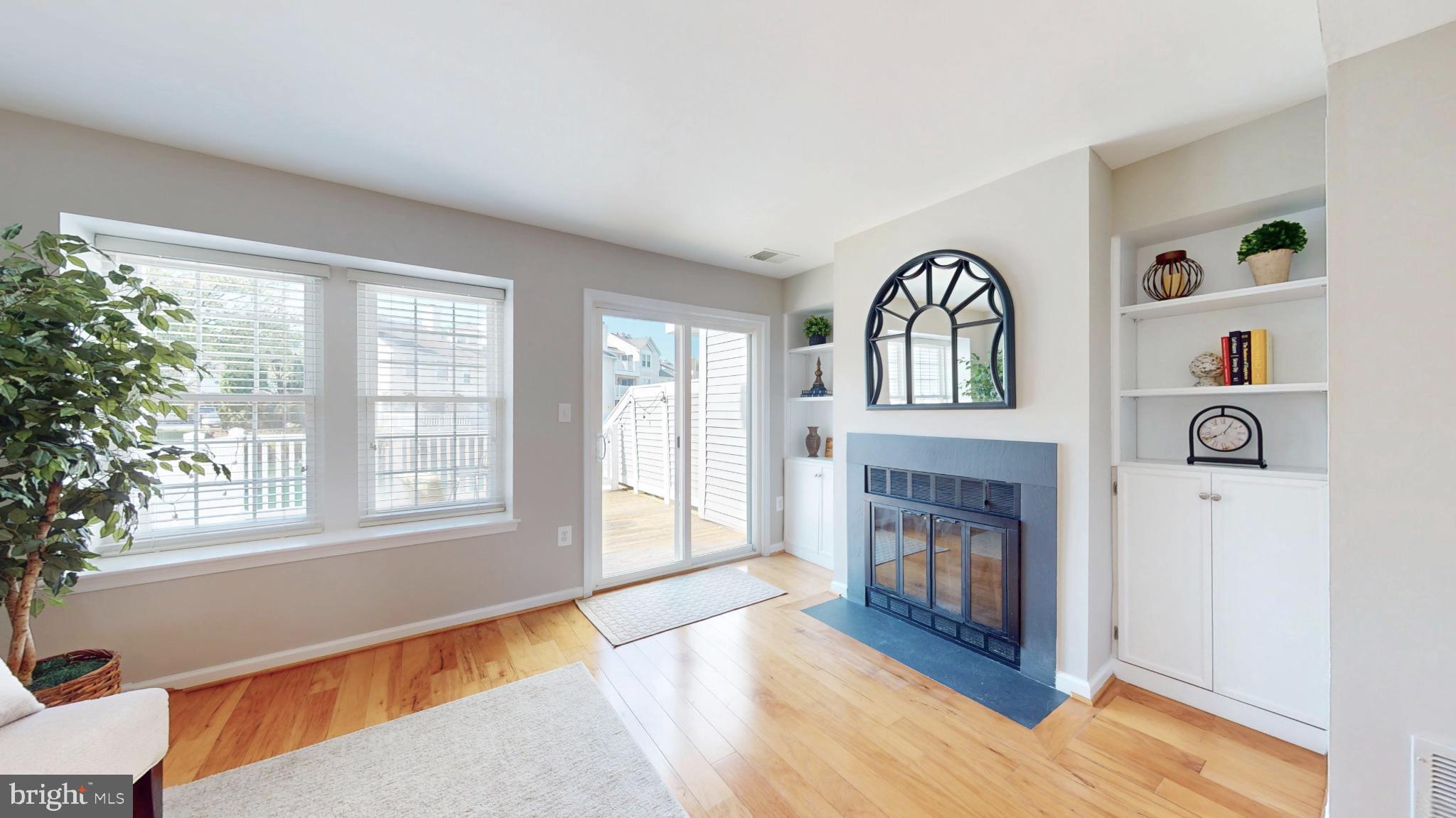 WATERS EDGE - Residential