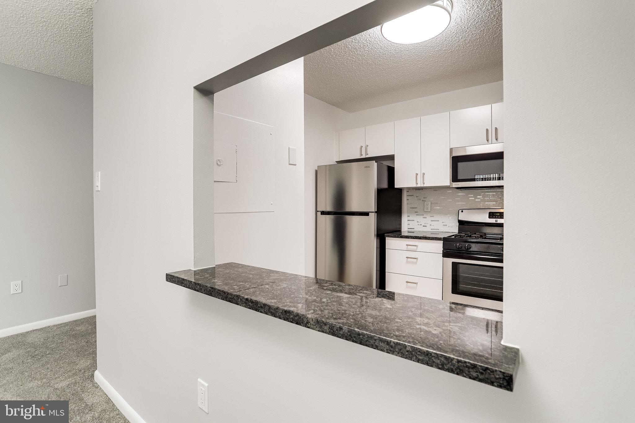 SKYLINE PLAZA - Residential Lease