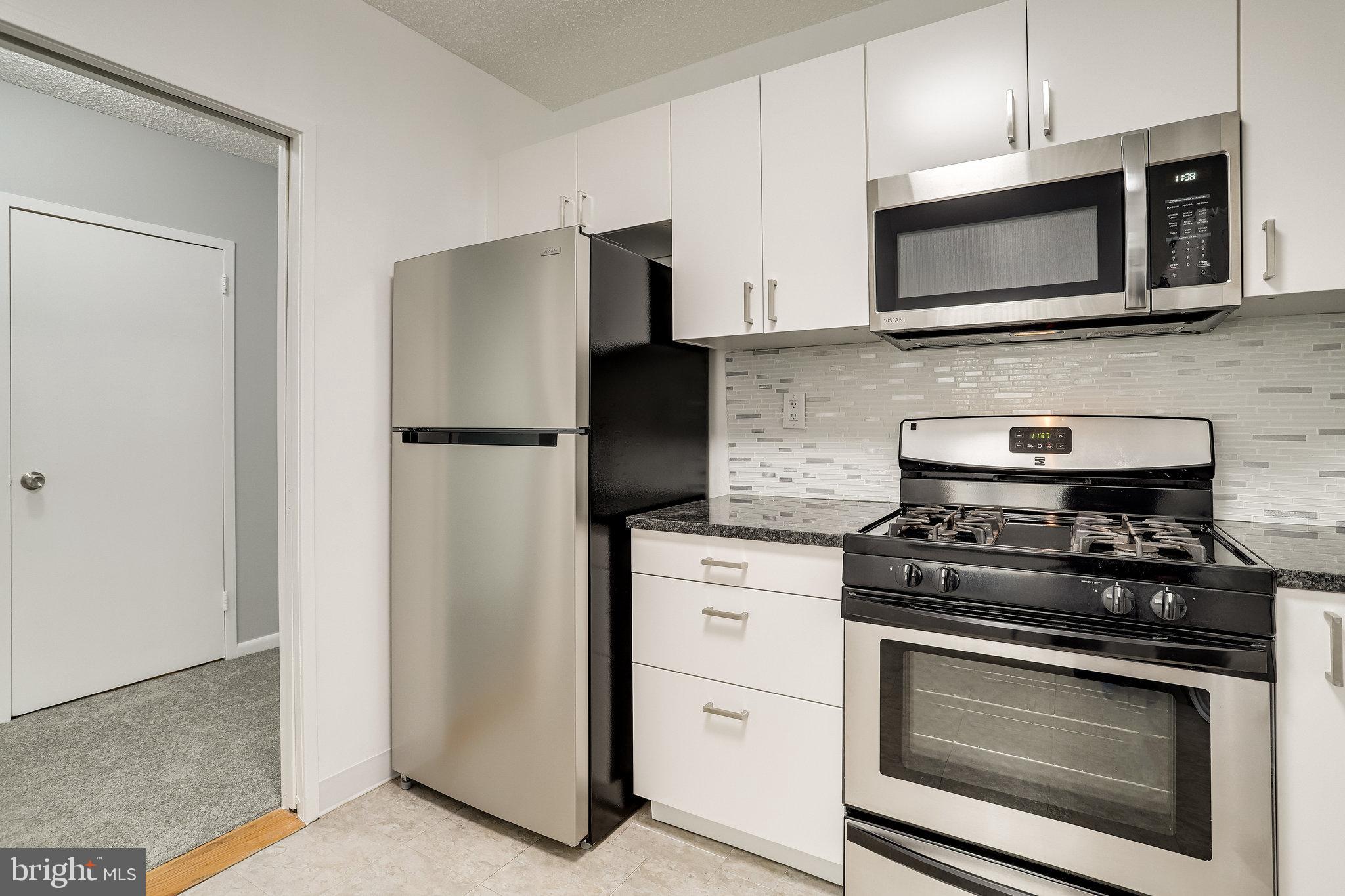 SKYLINE PLAZA - Residential Lease