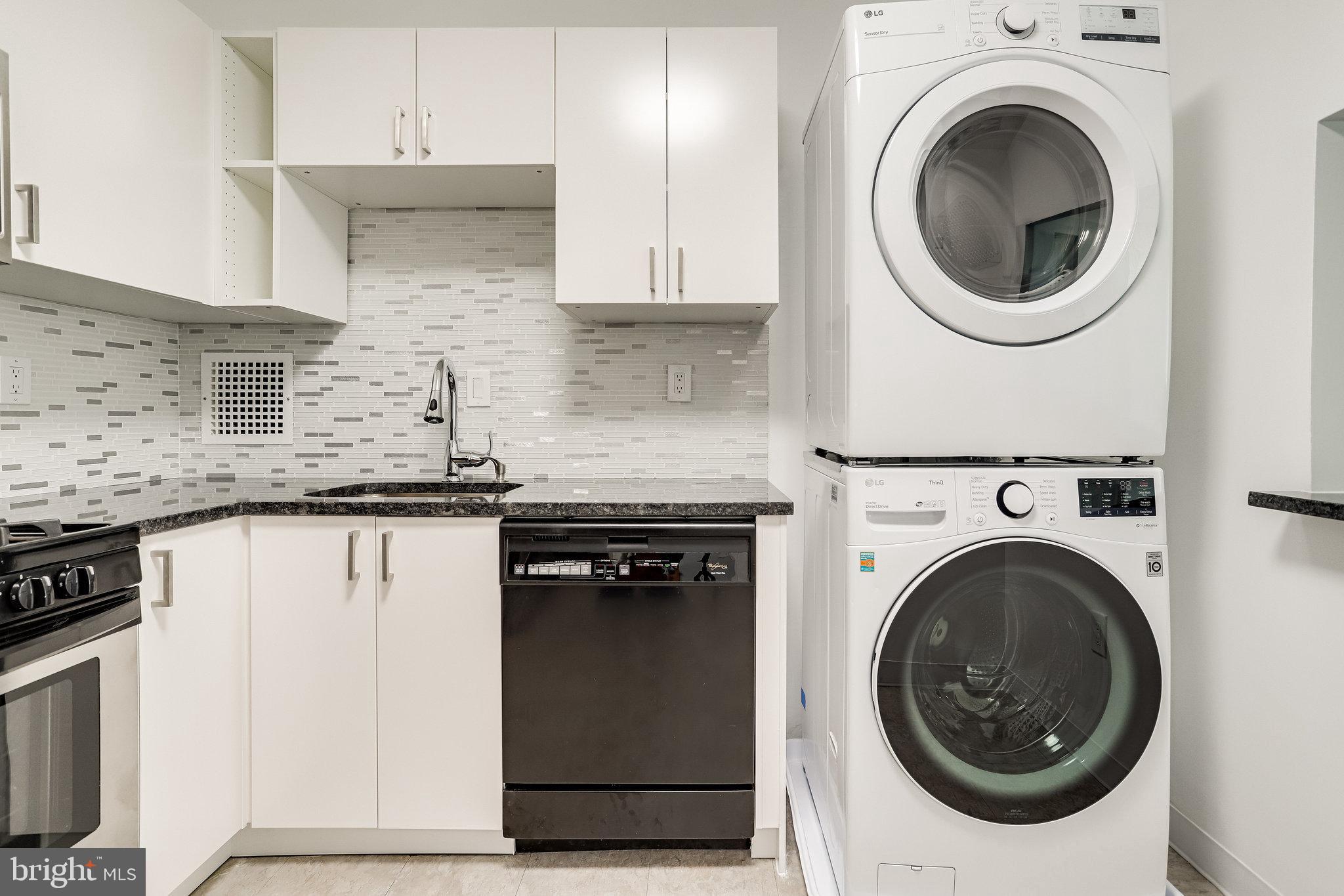 SKYLINE PLAZA - Residential Lease